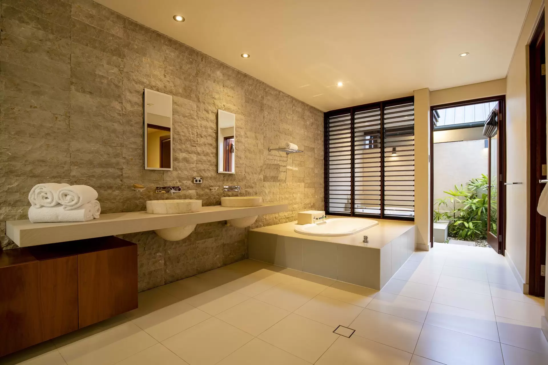44 Bale Drive, Port Douglas Sold by Queensland Sotheby's International Realty - image 1
