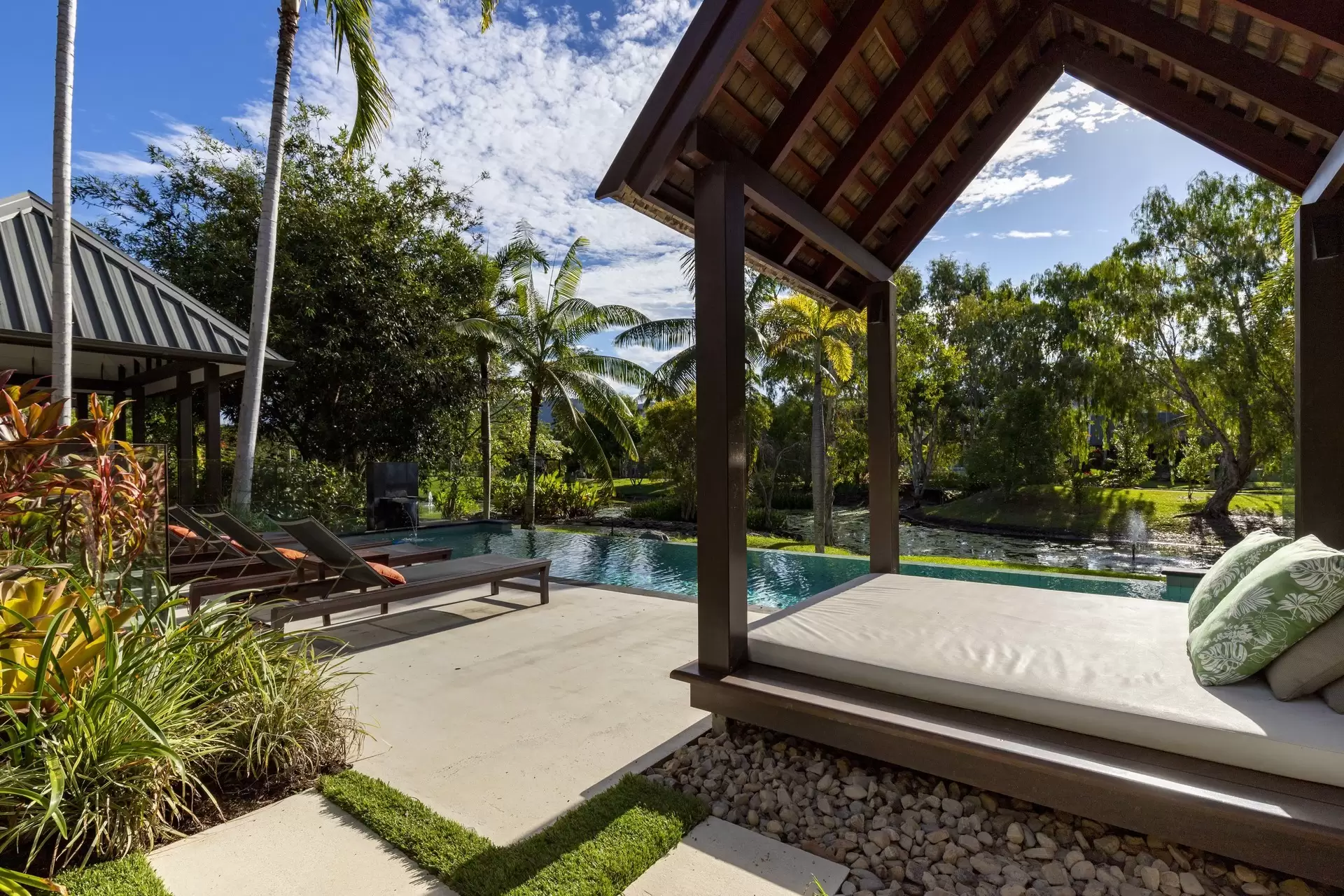 44 Bale Drive, Port Douglas Sold by Queensland Sotheby's International Realty - image 1