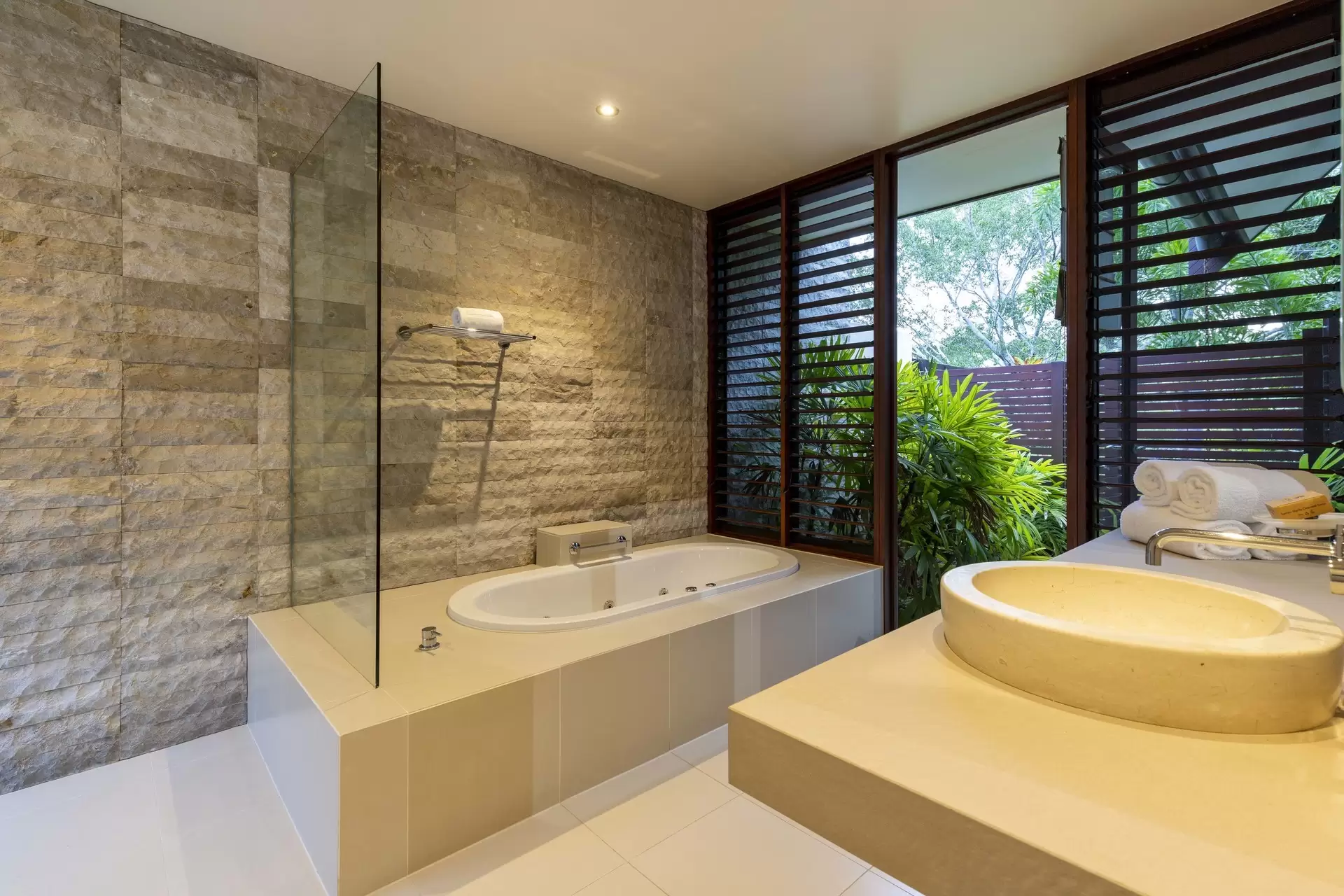 44 Bale Drive, Port Douglas Sold by Queensland Sotheby's International Realty - image 1