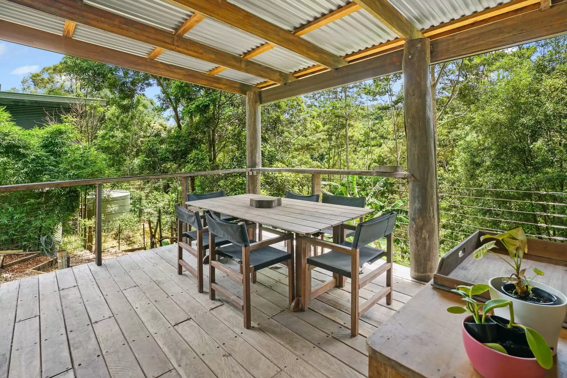 6 Wongaree Way, Currumbin Valley Sold by Queensland Sotheby's International Realty - image 1
