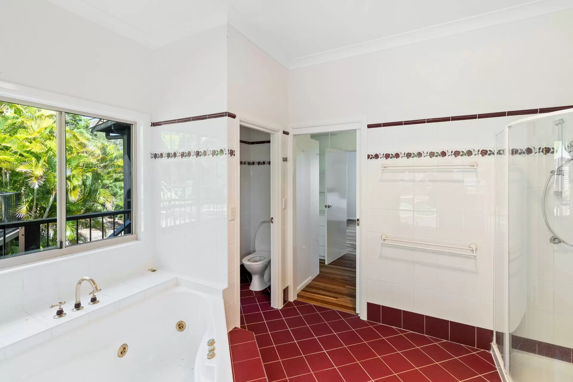 1165 Midge Point Road, Midge Point Sold by Queensland Sotheby's International Realty - image 1
