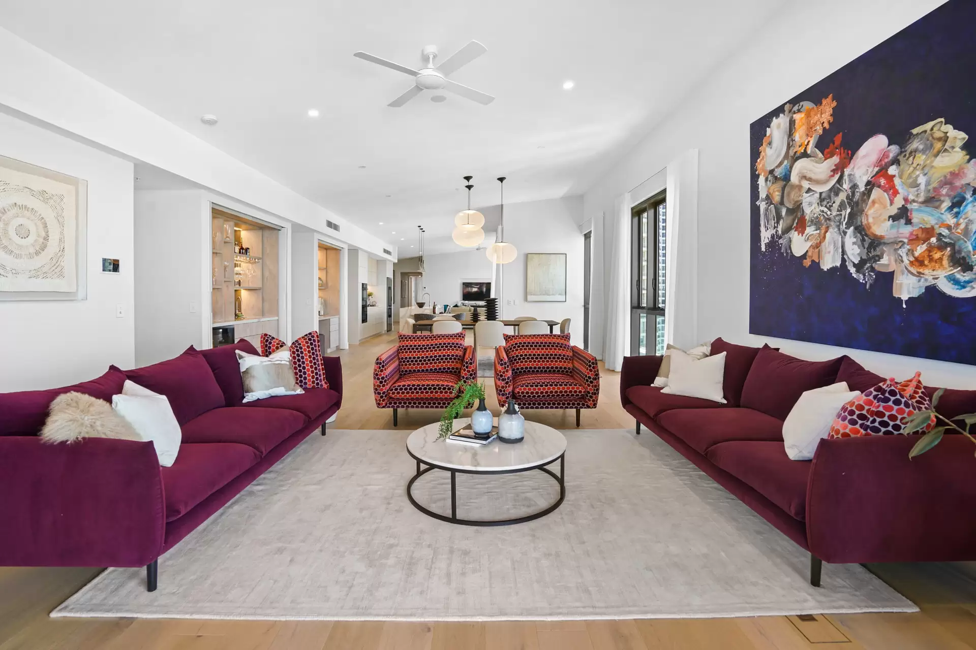 1601/5 Pacific Street, Main Beach Sold by Queensland Sotheby's International Realty - image 1