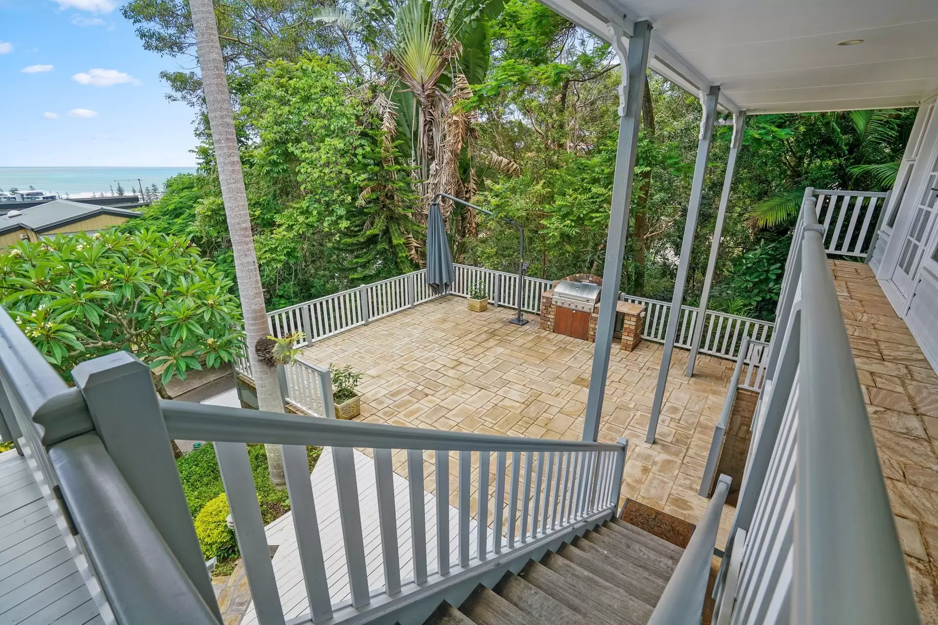 30 Mount Street, Burleigh Heads Sold by Queensland Sotheby's International Realty - image 1