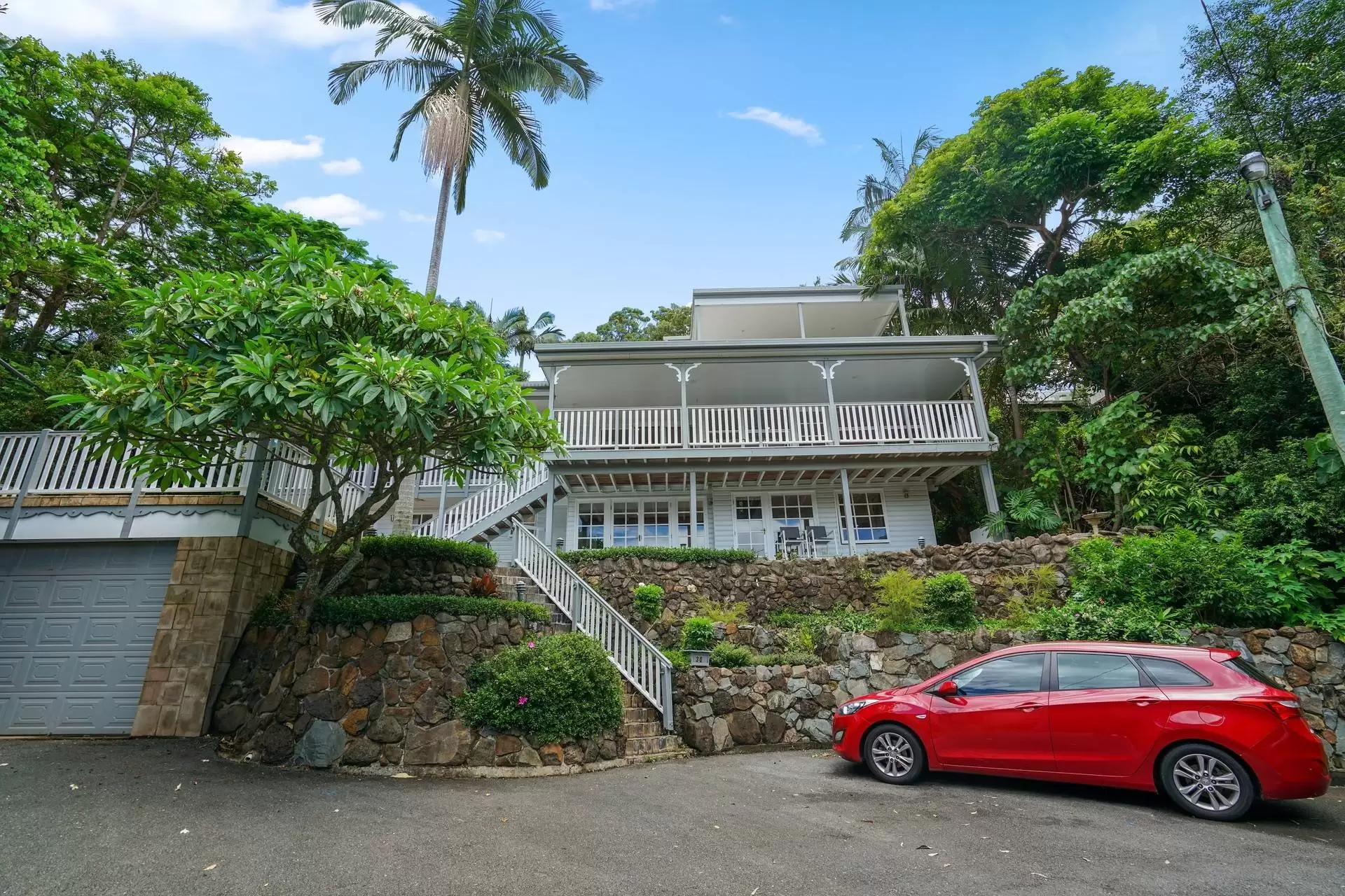 30 Mount Street, Burleigh Heads Sold by Queensland Sotheby's International Realty - image 1