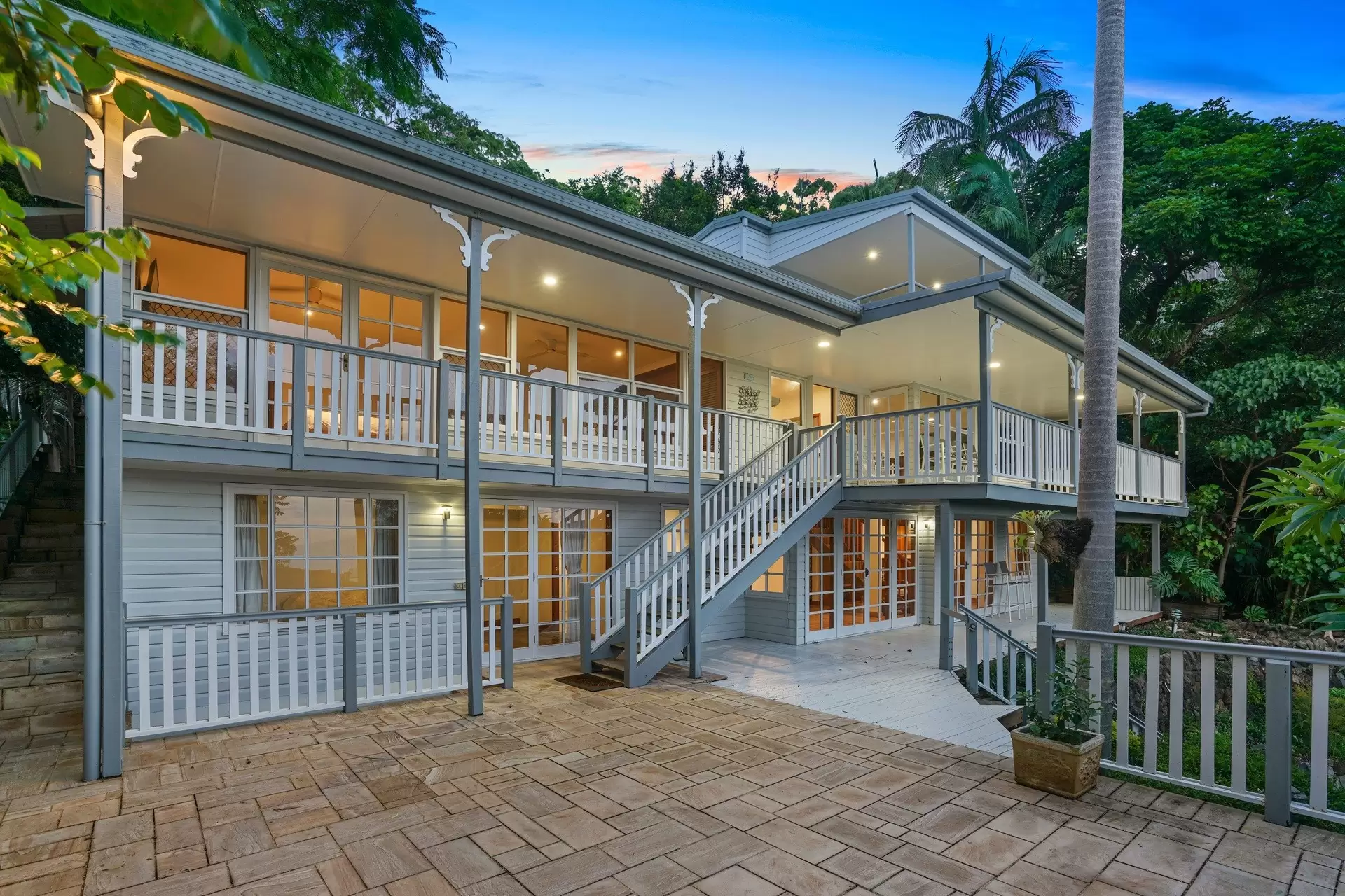 30 Mount Street, Burleigh Heads Sold by Queensland Sotheby's International Realty - image 1