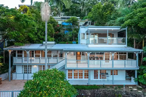 30 Mount Street, Burleigh Heads Sold by 