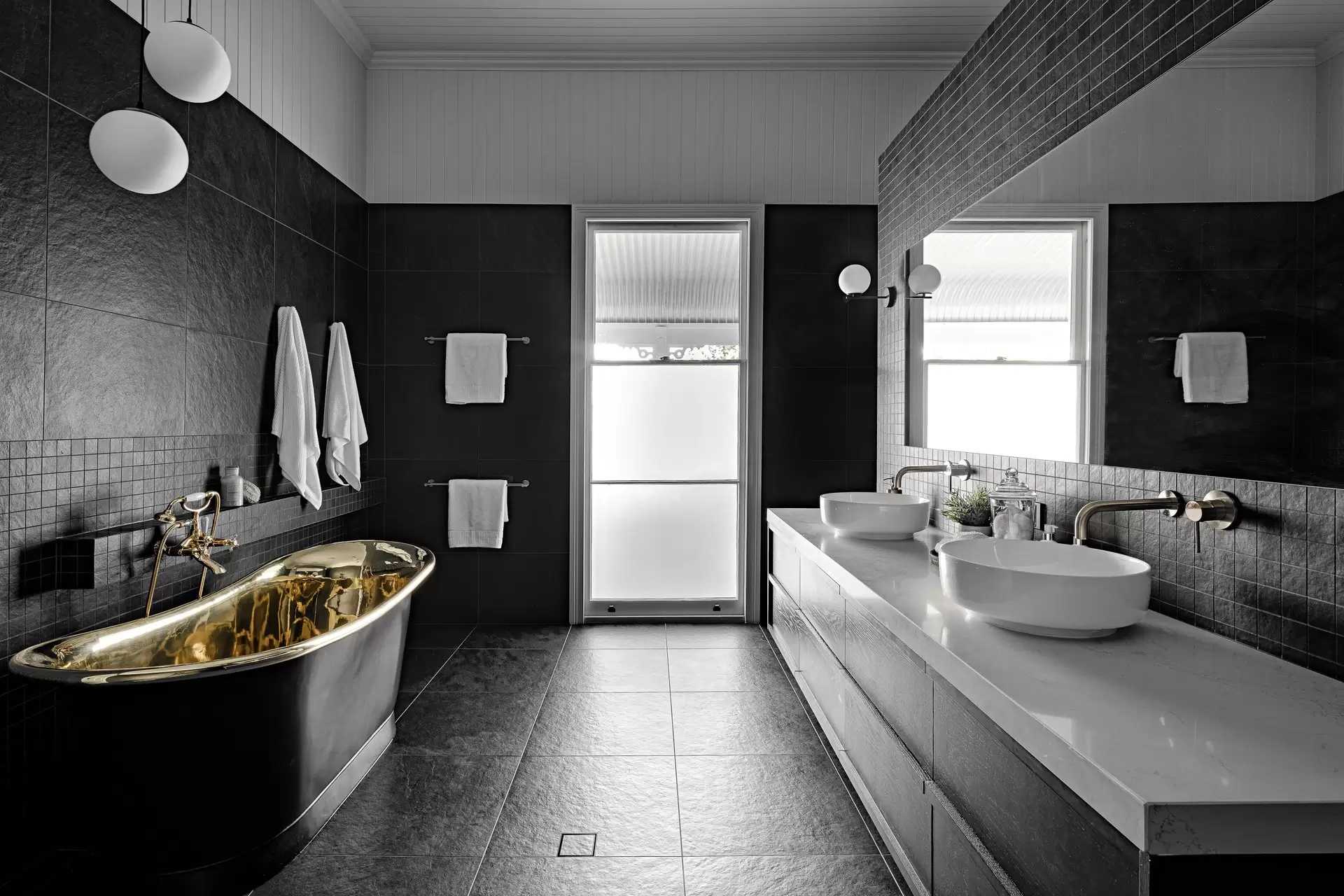 56 Victoria Avenue, Chelmer Sold by Queensland Sotheby's International Realty - image 1