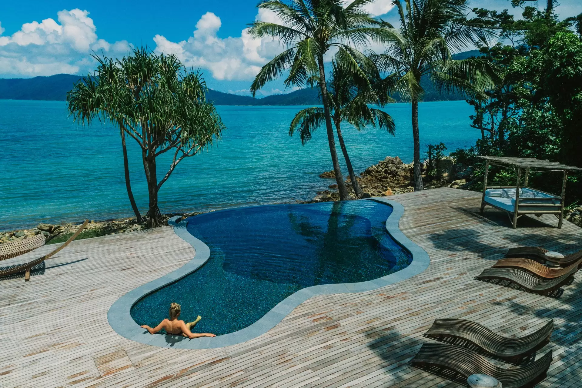 1 Island Drive, Long Island Sold by Queensland Sotheby's International Realty - image 1