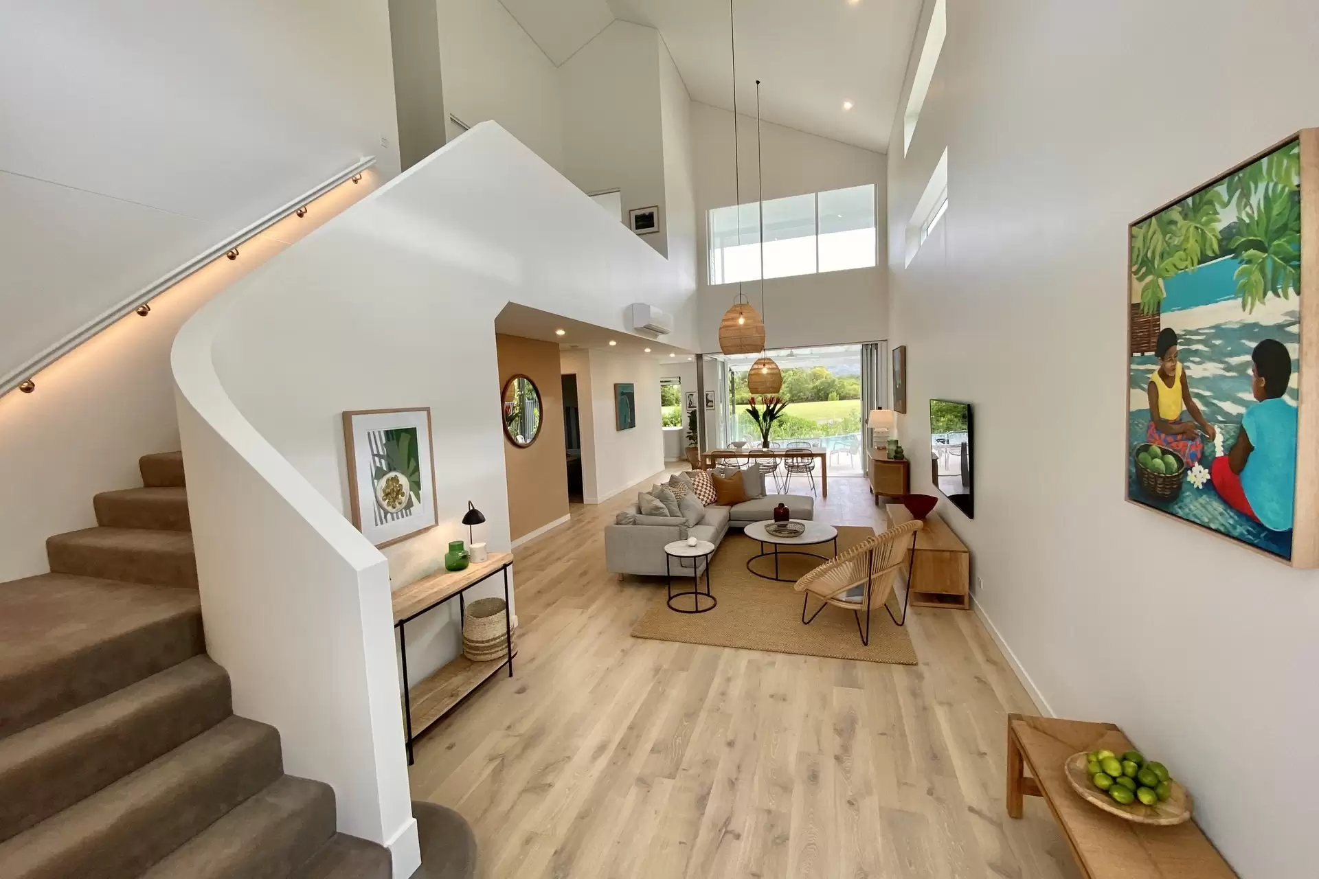 10/4-10 Escape Street, Port Douglas Sold by  - image 1
