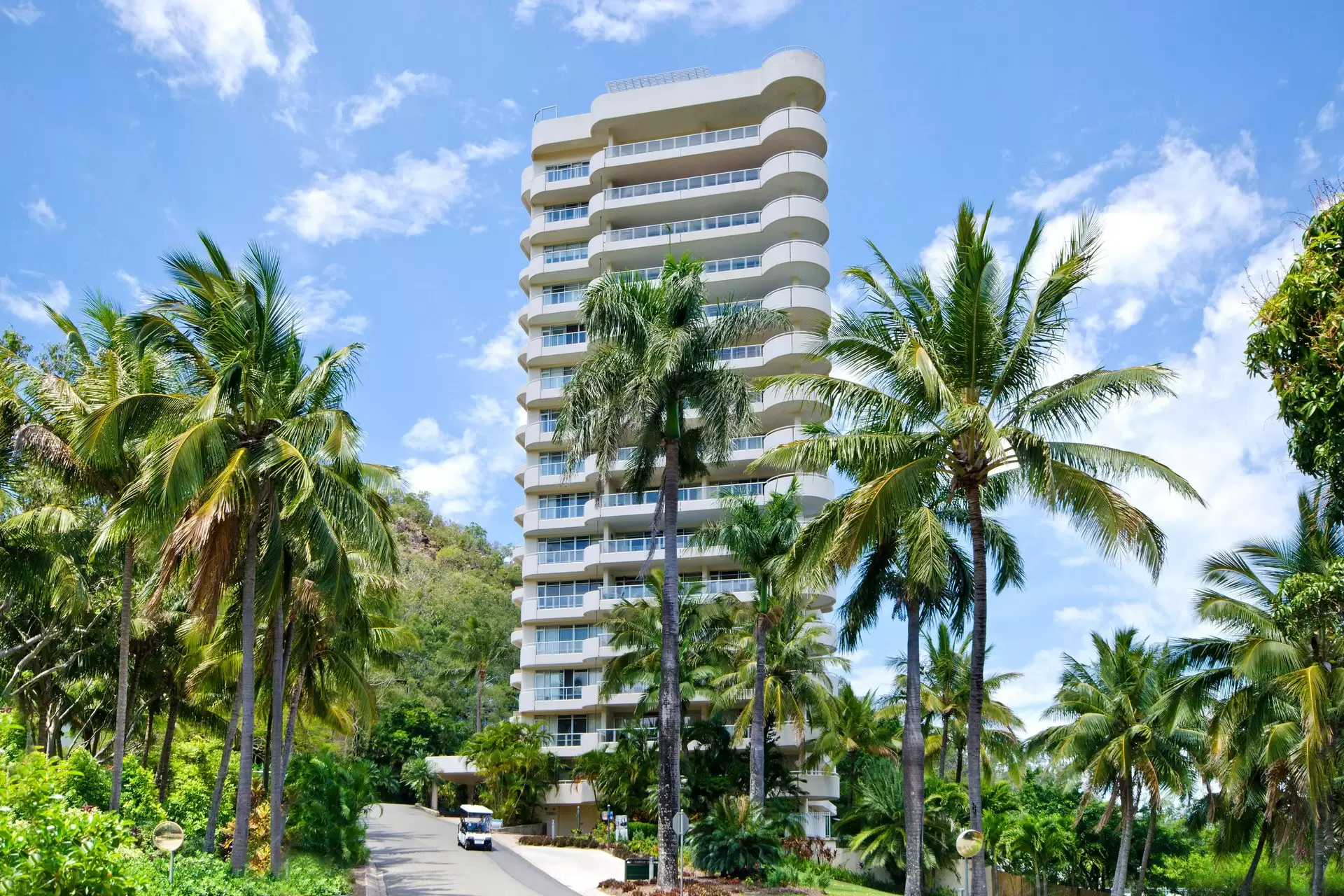 8/1 Marina Drive, Hamilton Island Sold by  - image 1
