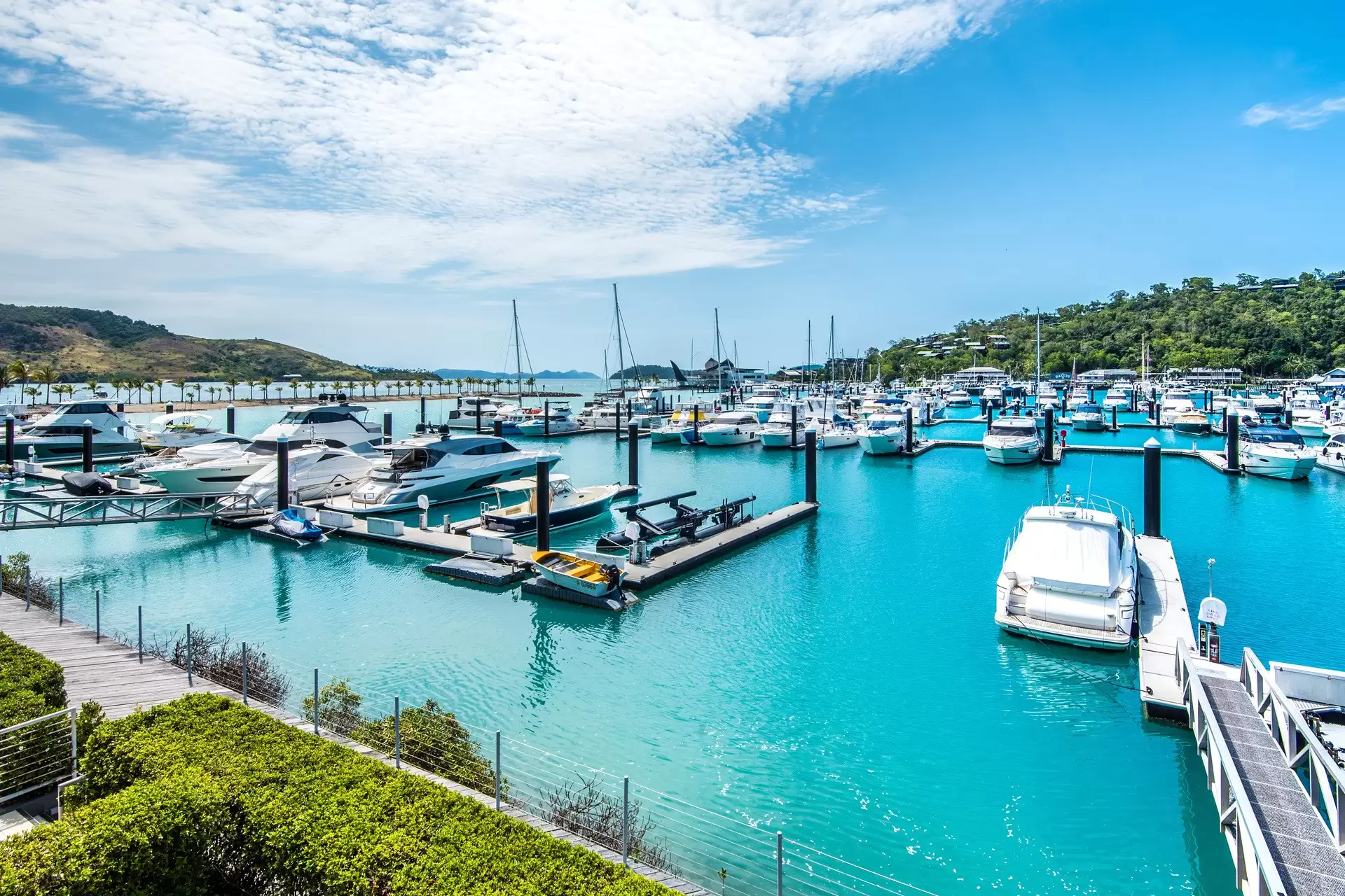 12/1 Airport Drive, Hamilton Island Sold by  - image 1