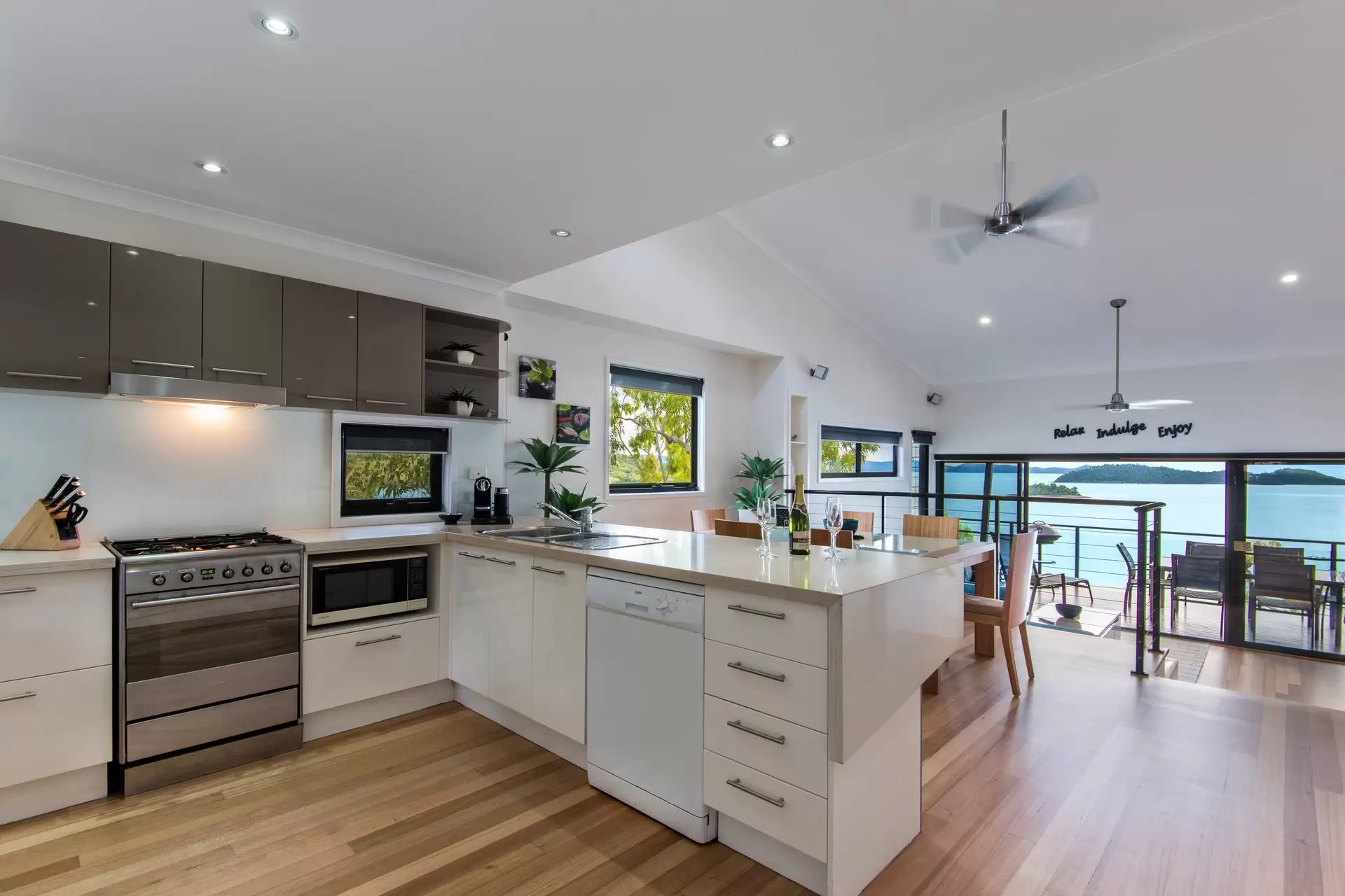 13/5 Acacia Drive, Hamilton Island Sold by Queensland Sotheby's International Realty - image 1
