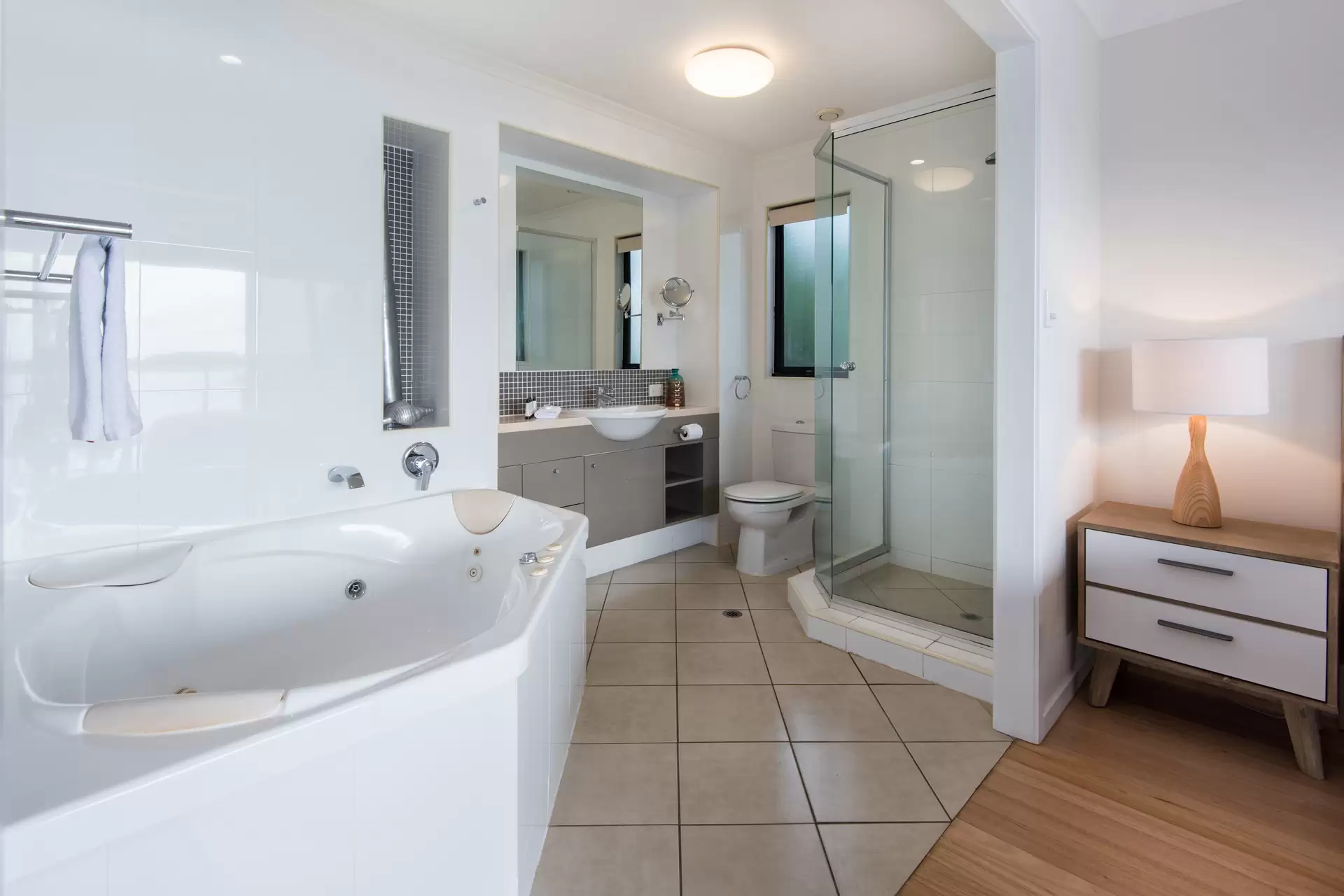 13/5 Acacia Drive, Hamilton Island Sold by Queensland Sotheby's International Realty - image 1