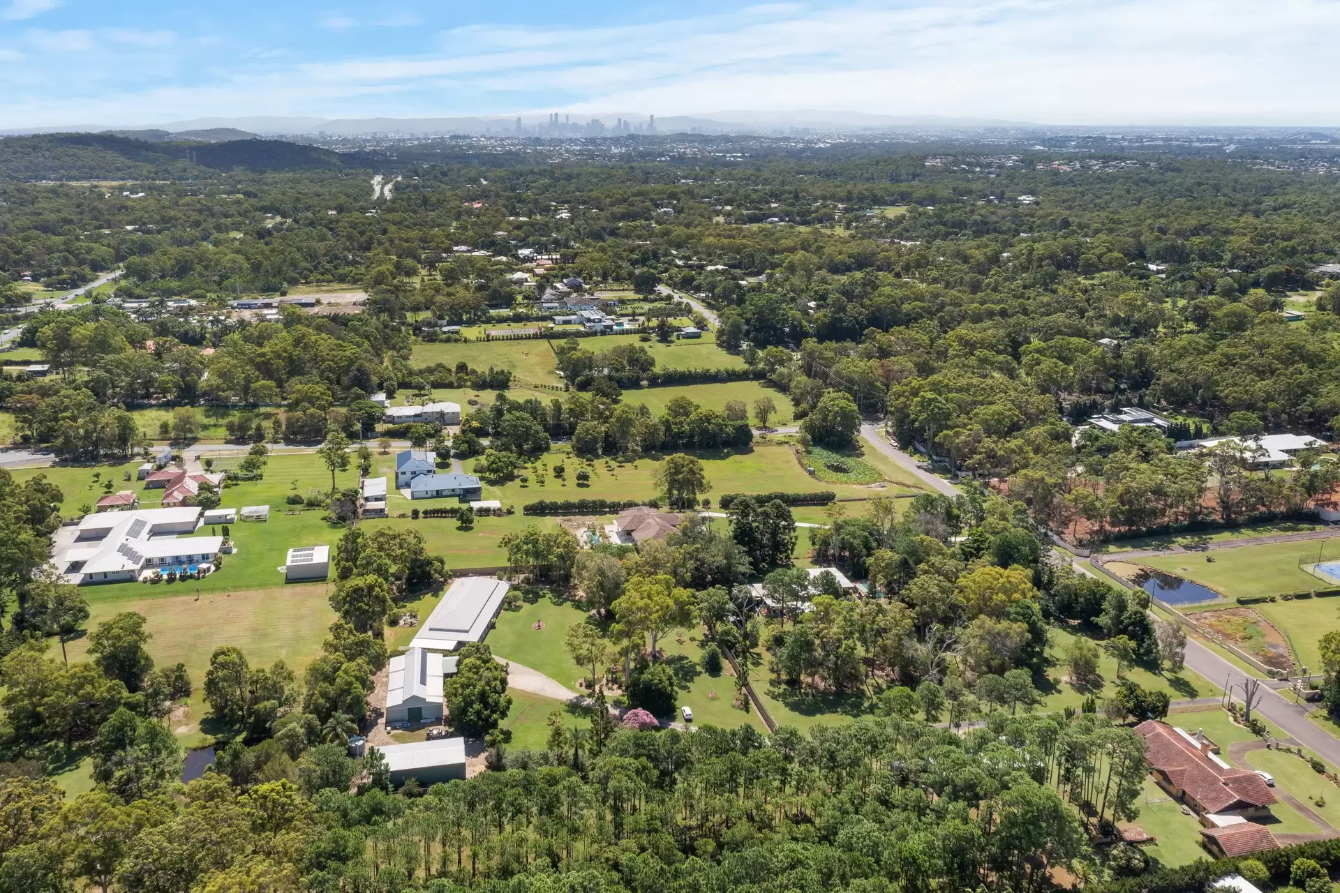 511 Boston Road, Chandler Sold by Queensland Sotheby's International Realty - image 1