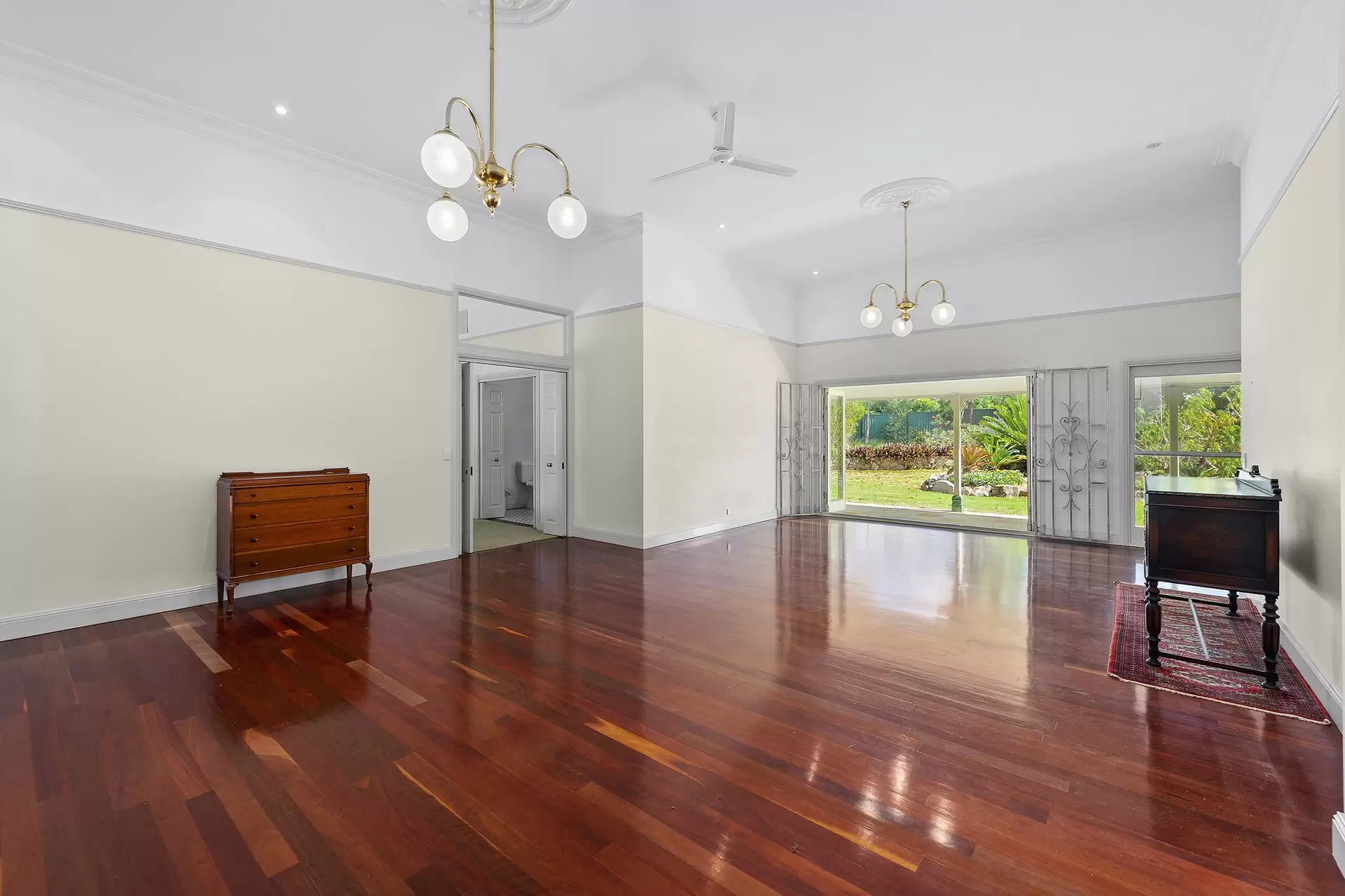 511 Boston Road, Chandler Sold by Queensland Sotheby's International Realty - image 1