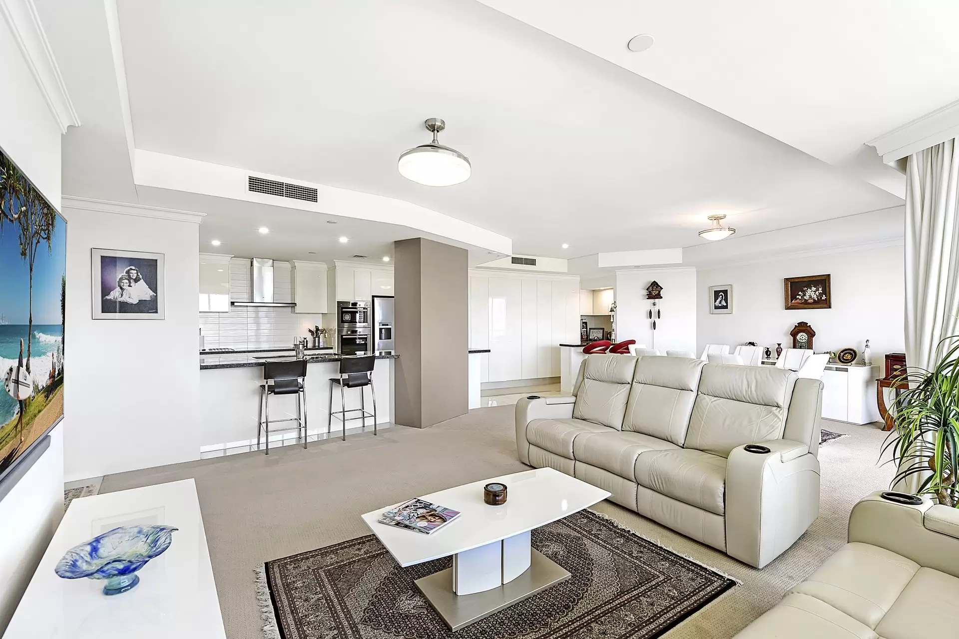 C19-2/75 Brighton Parade, Southport Sold by Queensland Sotheby's International Realty - image 1