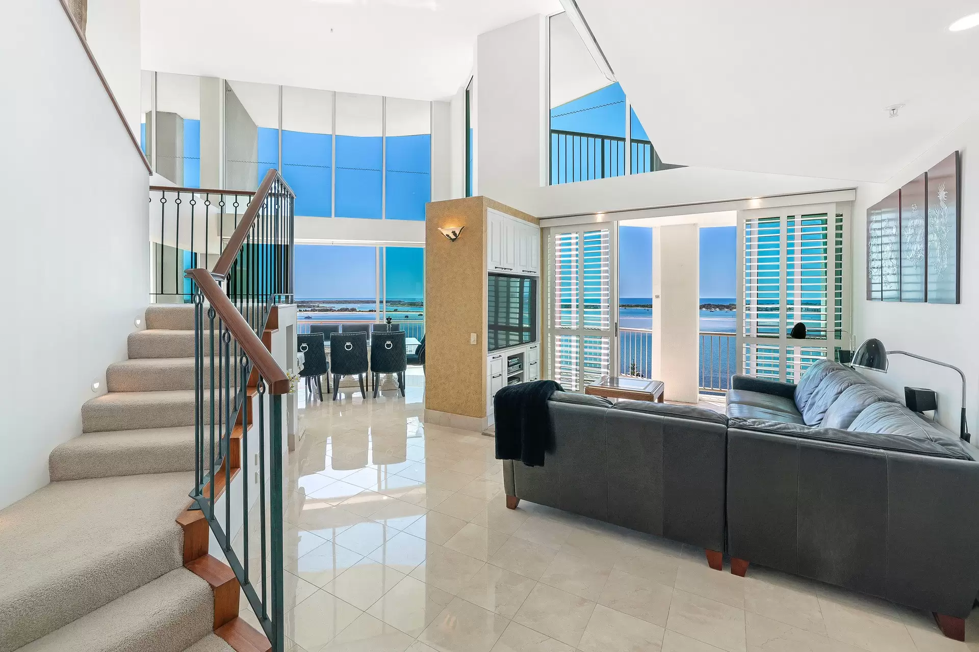 1401/182 Marine Parade, Labrador Sold by Queensland Sotheby's International Realty - image 1