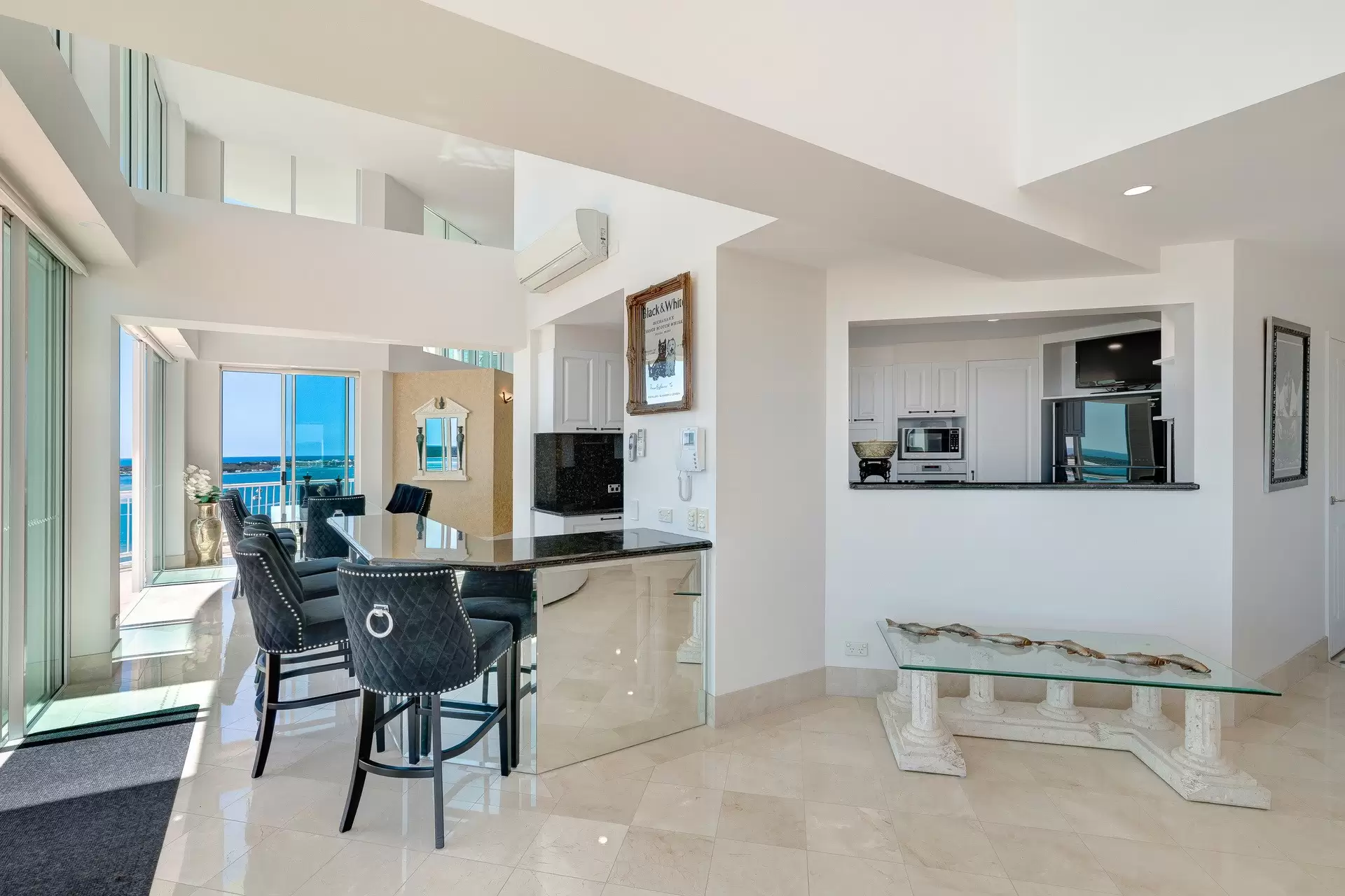 1401/182 Marine Parade, Labrador Sold by Queensland Sotheby's International Realty - image 1