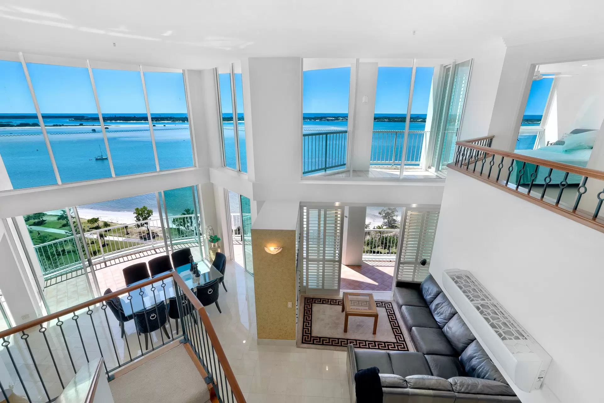 1401/182 Marine Parade, Labrador Sold by Queensland Sotheby's International Realty - image 1