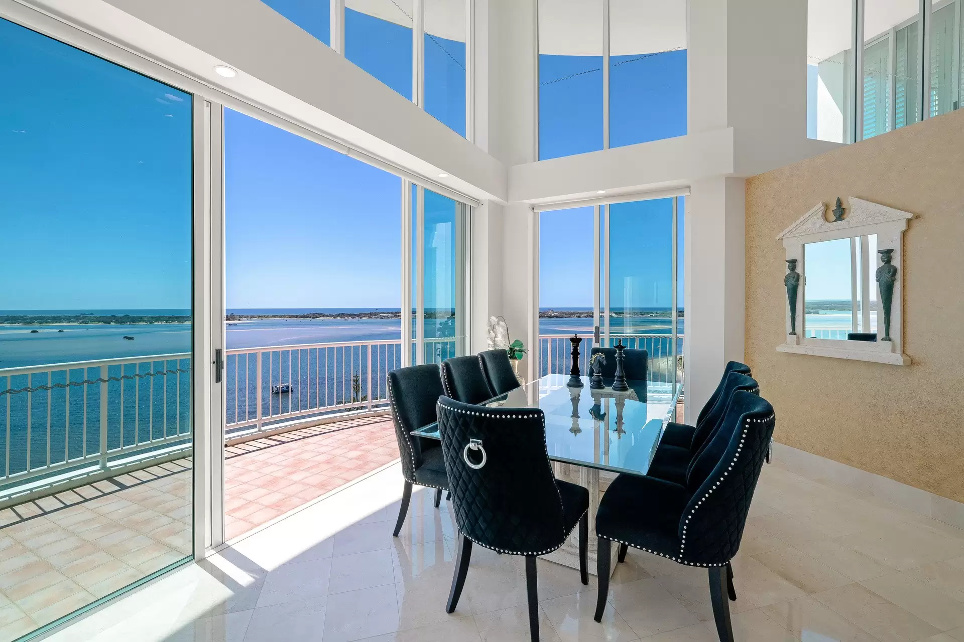 1401/182 Marine Parade, Labrador Sold by Queensland Sotheby's International Realty - image 1