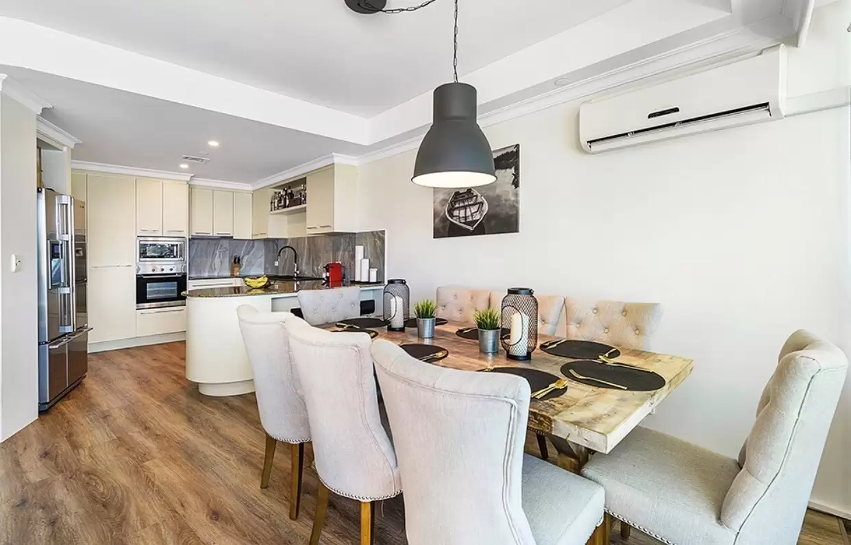 C6-2/75 Brighton Parade, Southport Sold by Queensland Sotheby's International Realty - image 1