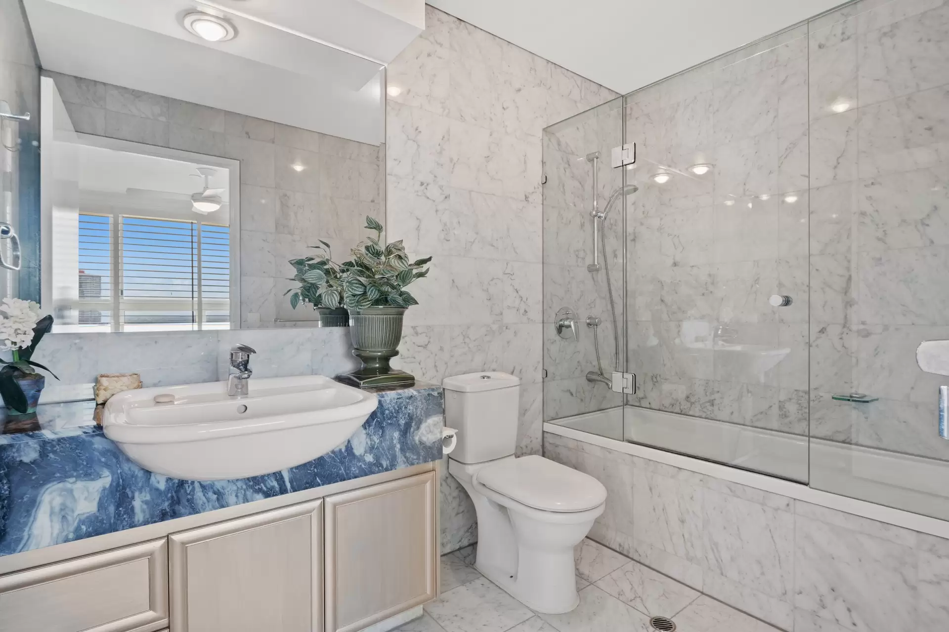 B24-1/75 Brighton Parade, Southport Sold by Queensland Sotheby's International Realty - image 1