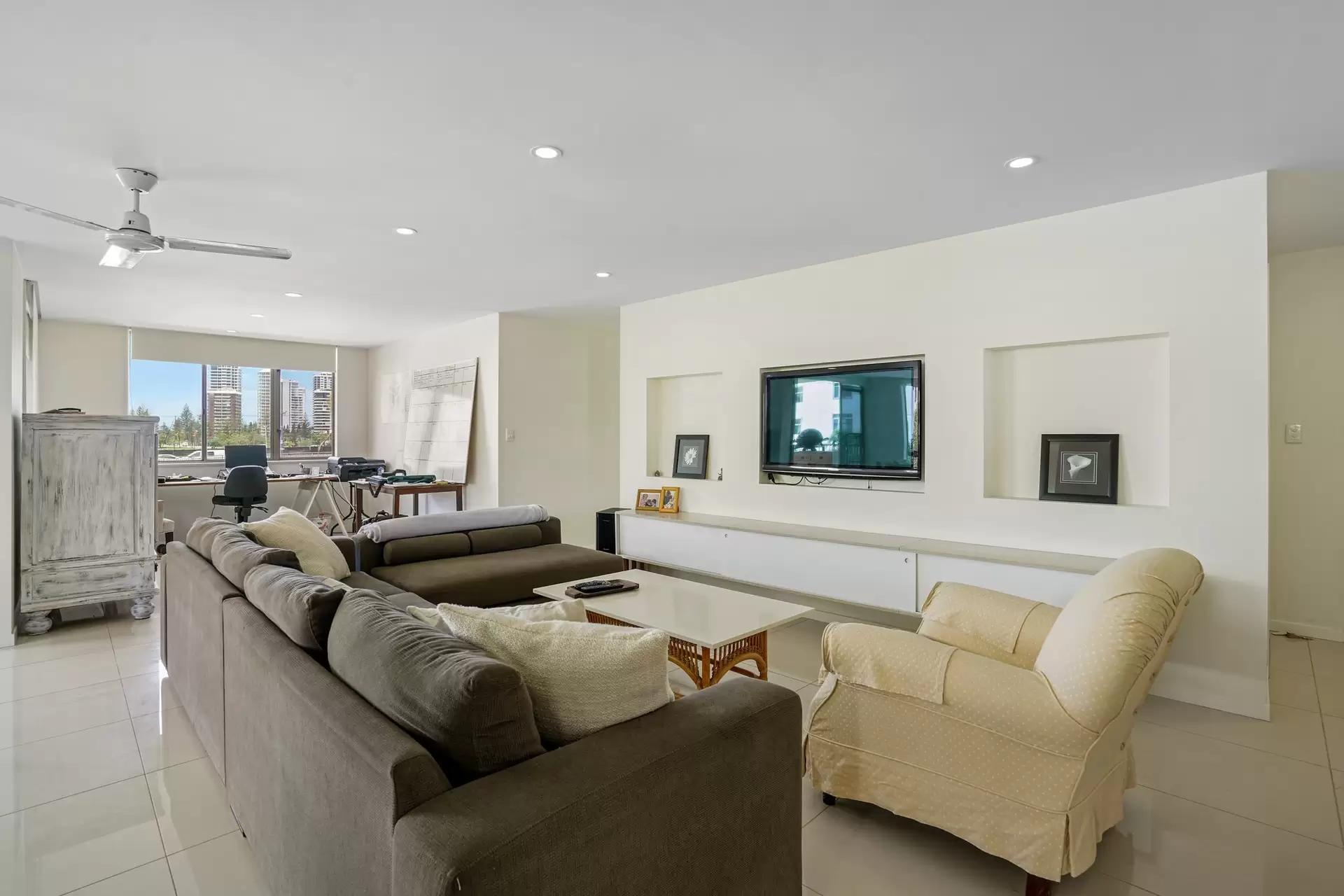13/77 Brighton Parade, Southport Sold by Queensland Sotheby's International Realty - image 1
