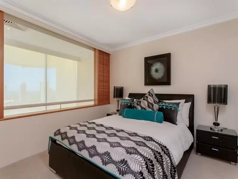 B19-4/75 Brighton Parade, Southport Sold by Queensland Sotheby's International Realty - image 1