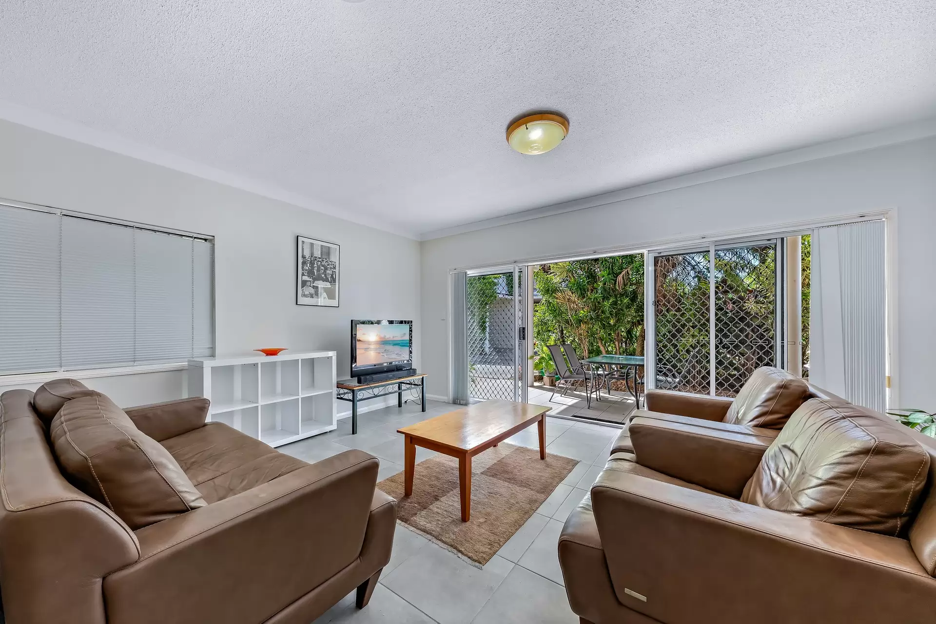 28/24 Pandanus Drive, Cannonvale Sold by Queensland Sotheby's International Realty - image 1