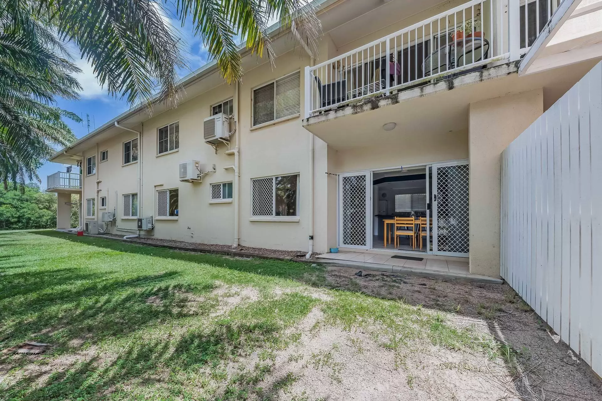 28/24 Pandanus Drive, Cannonvale Sold by Queensland Sotheby's International Realty - image 1