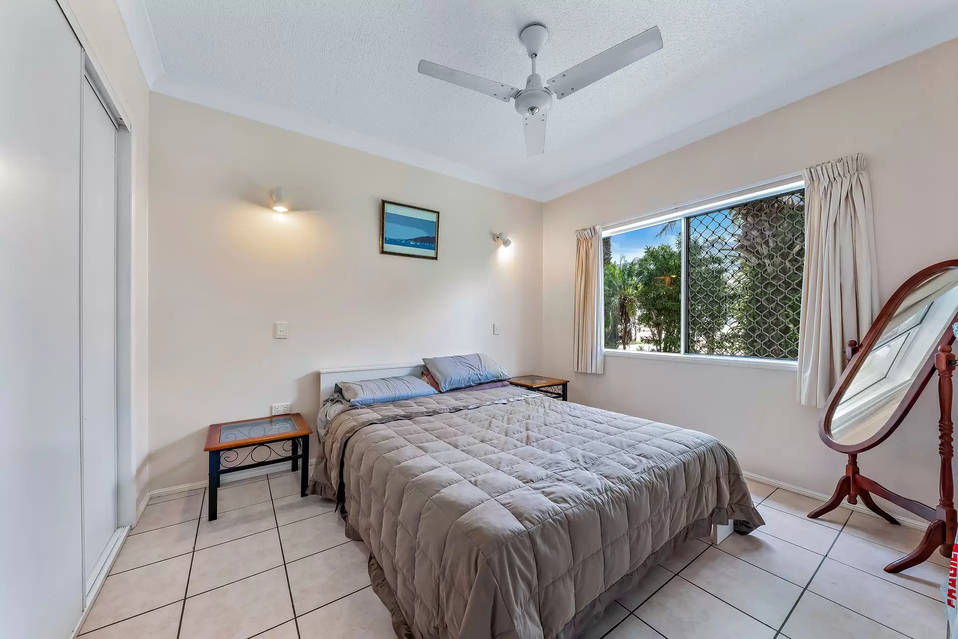 28/24 Pandanus Drive, Cannonvale Sold by Queensland Sotheby's International Realty - image 1