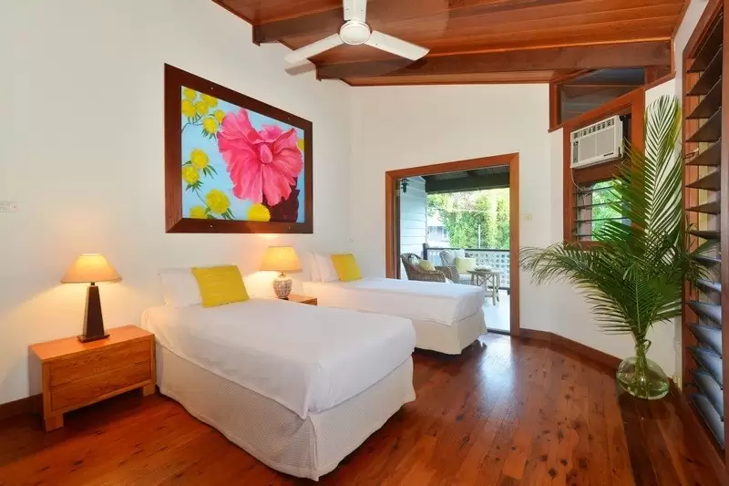 23 Solander Boulevard, Port Douglas Sold by Queensland Sotheby's International Realty - image 1