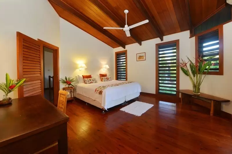 23 Solander Boulevard, Port Douglas Sold by Queensland Sotheby's International Realty - image 1