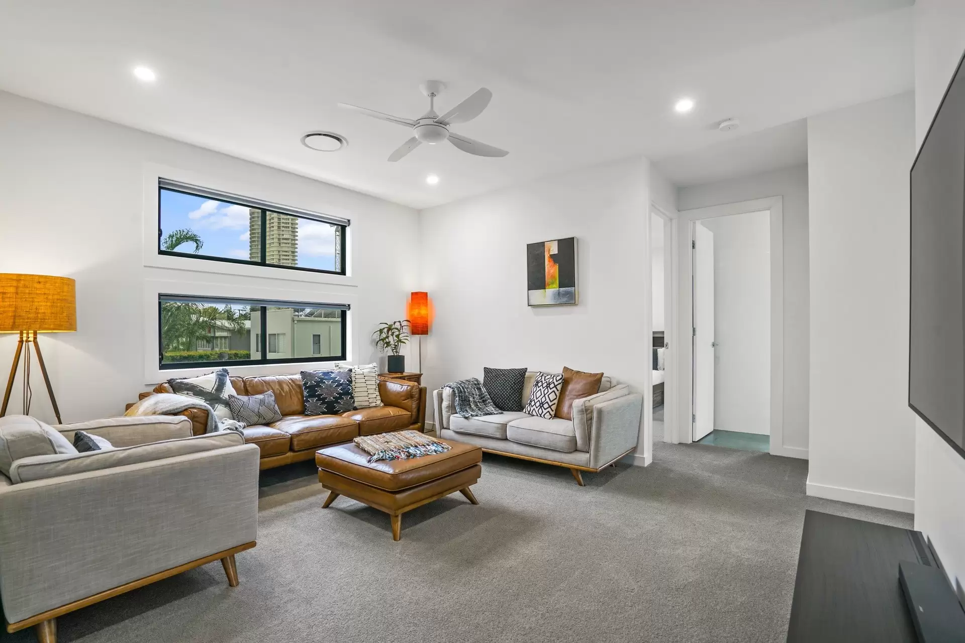 1/3 Anzac Parade, Burleigh Heads Sold by Queensland Sotheby's International Realty - image 1
