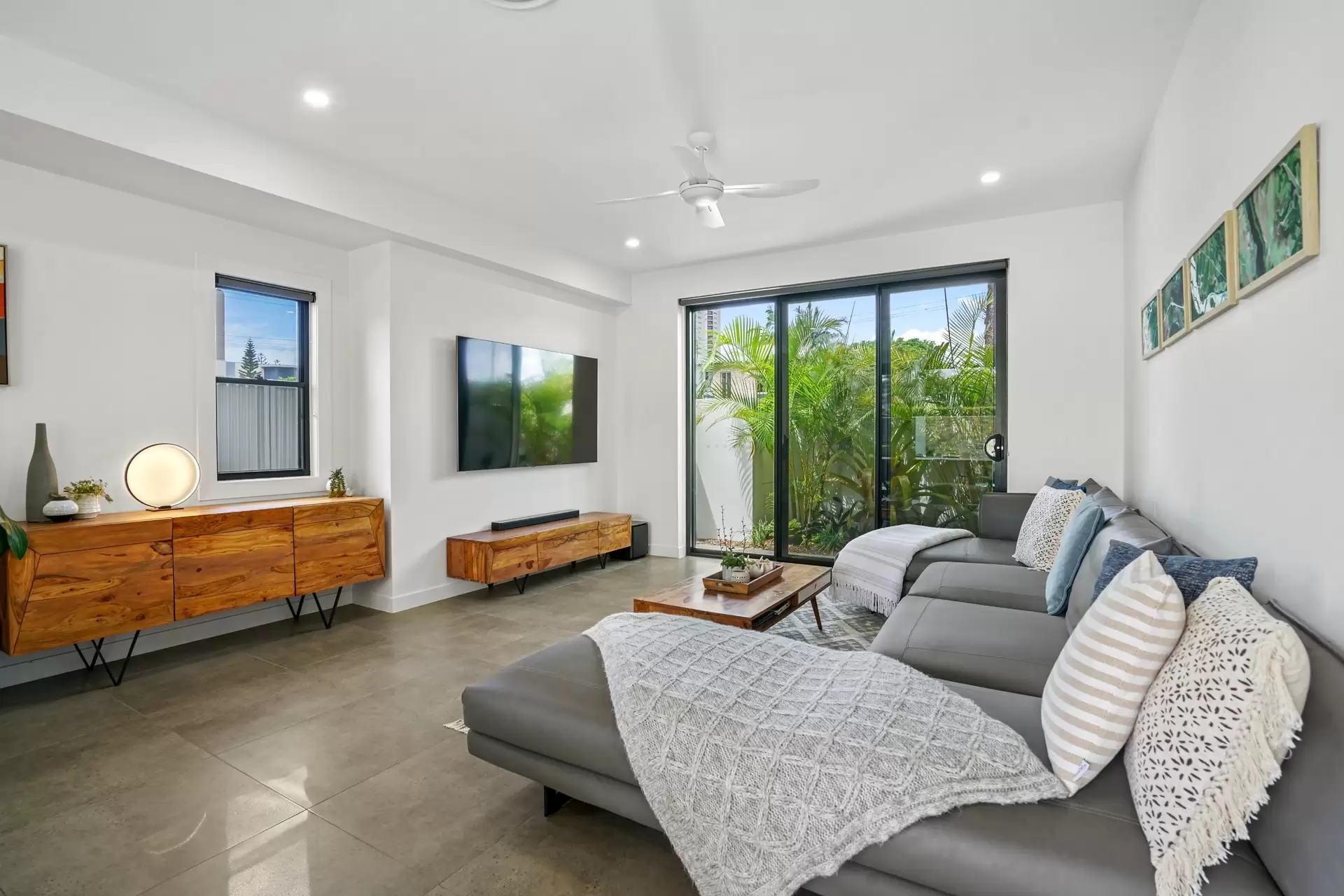 1/3 Anzac Parade, Burleigh Heads Sold by  - image 1