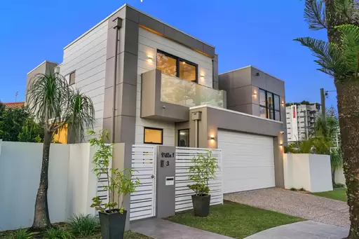 1/3 Anzac Parade, Burleigh Heads Sold by 