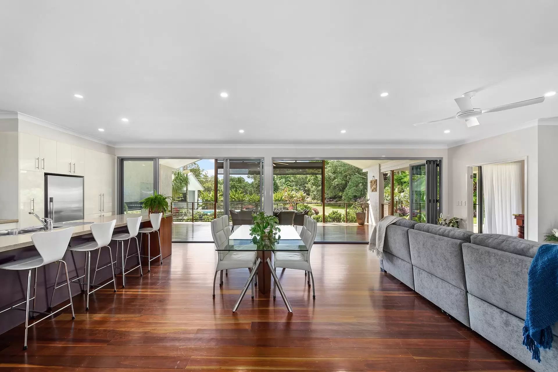 393 London Road, Belmont Sold by  - image 1