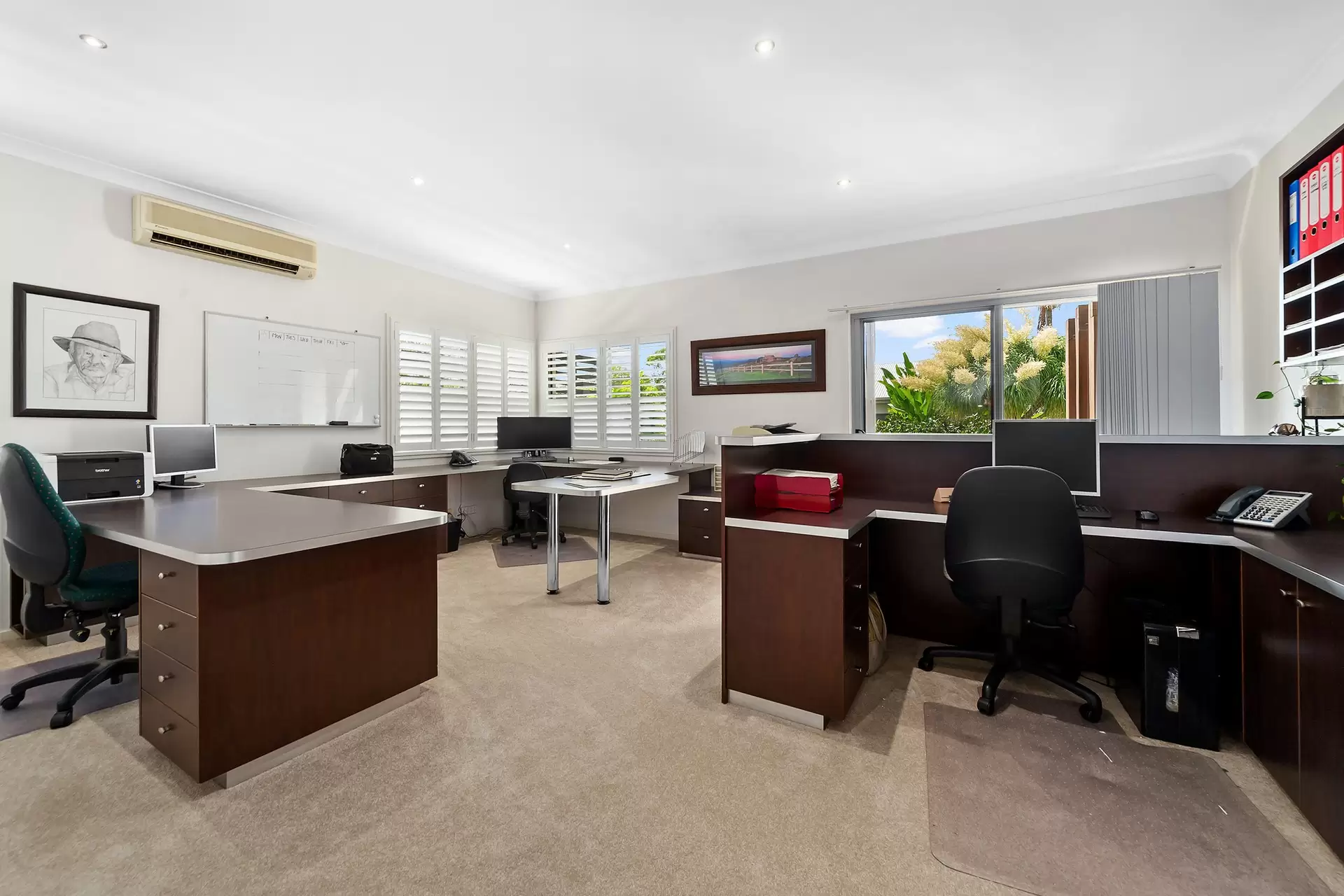 393 London Road, Belmont Sold by Queensland Sotheby's International Realty - image 1