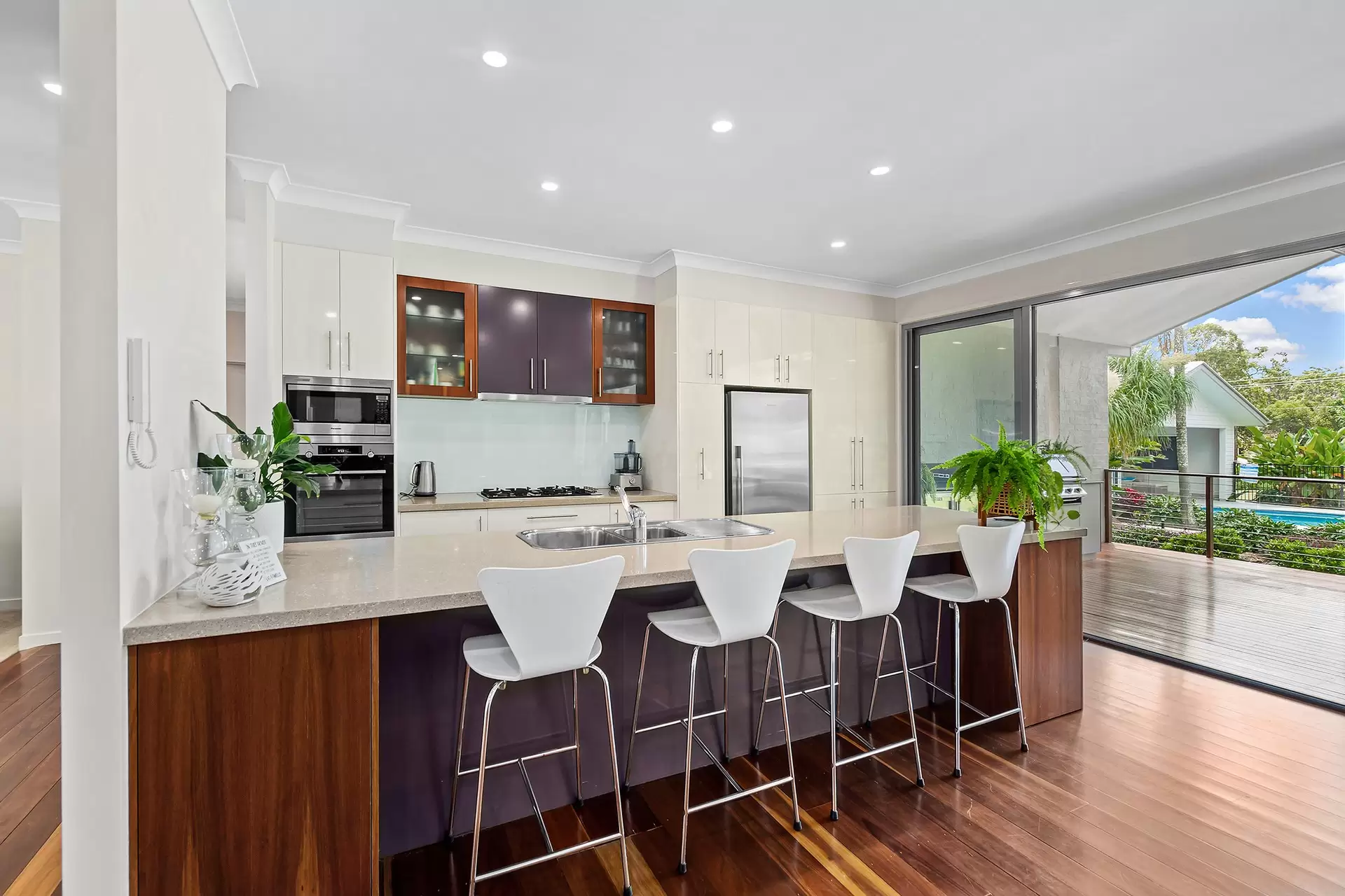 393 London Road, Belmont Sold by  - image 1