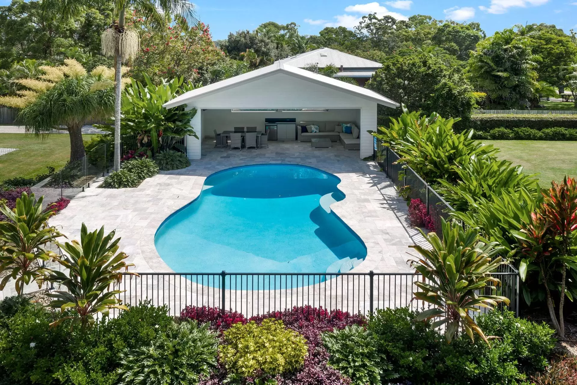 393 London Road, Belmont Sold by  - image 1
