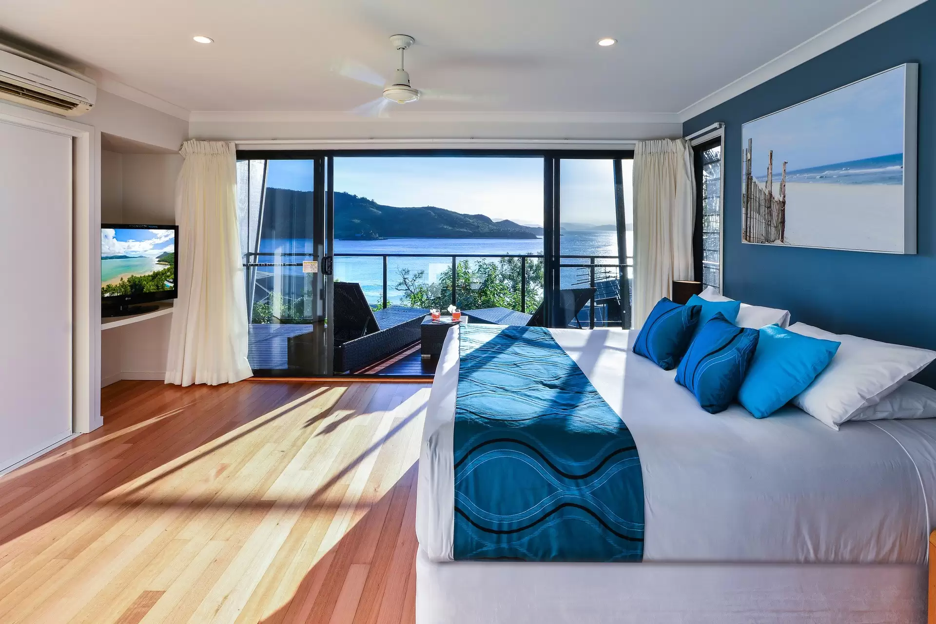 20/5 Acacia Drive, Hamilton Island Sold by Queensland Sotheby's International Realty - image 1