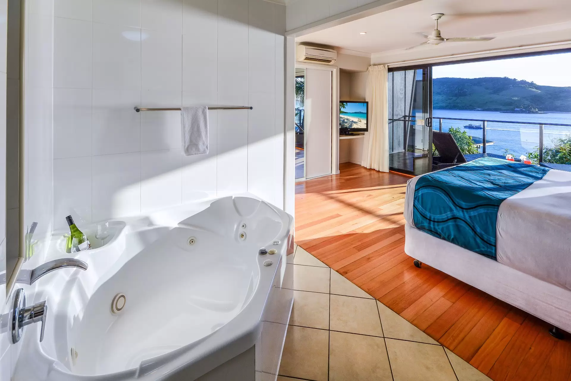 20/5 Acacia Drive, Hamilton Island Sold by Queensland Sotheby's International Realty - image 1