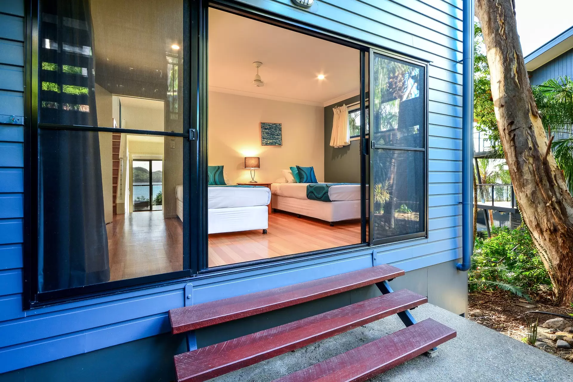 20/5 Acacia Drive, Hamilton Island Sold by Queensland Sotheby's International Realty - image 1