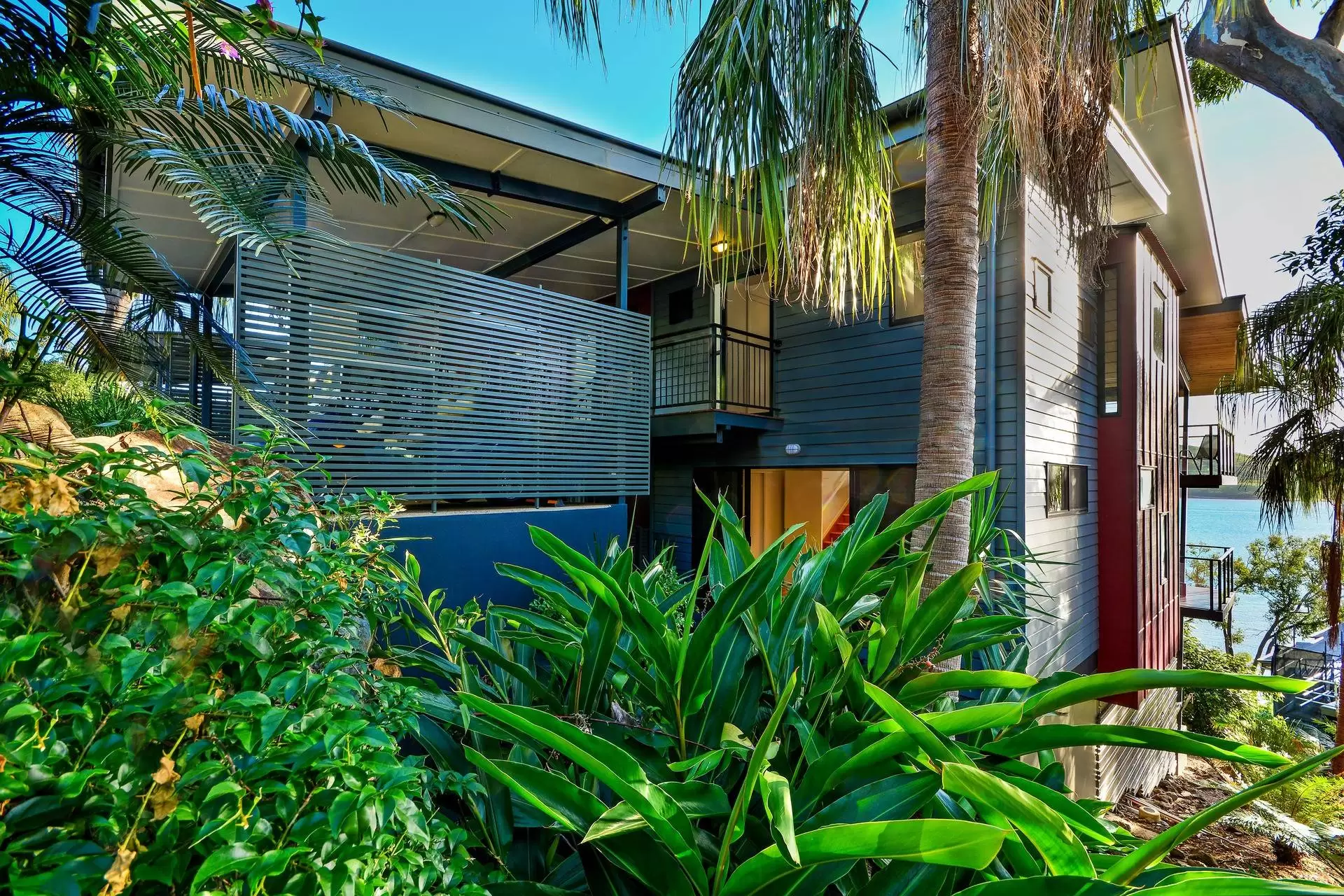 20/5 Acacia Drive, Hamilton Island Sold by Queensland Sotheby's International Realty - image 1