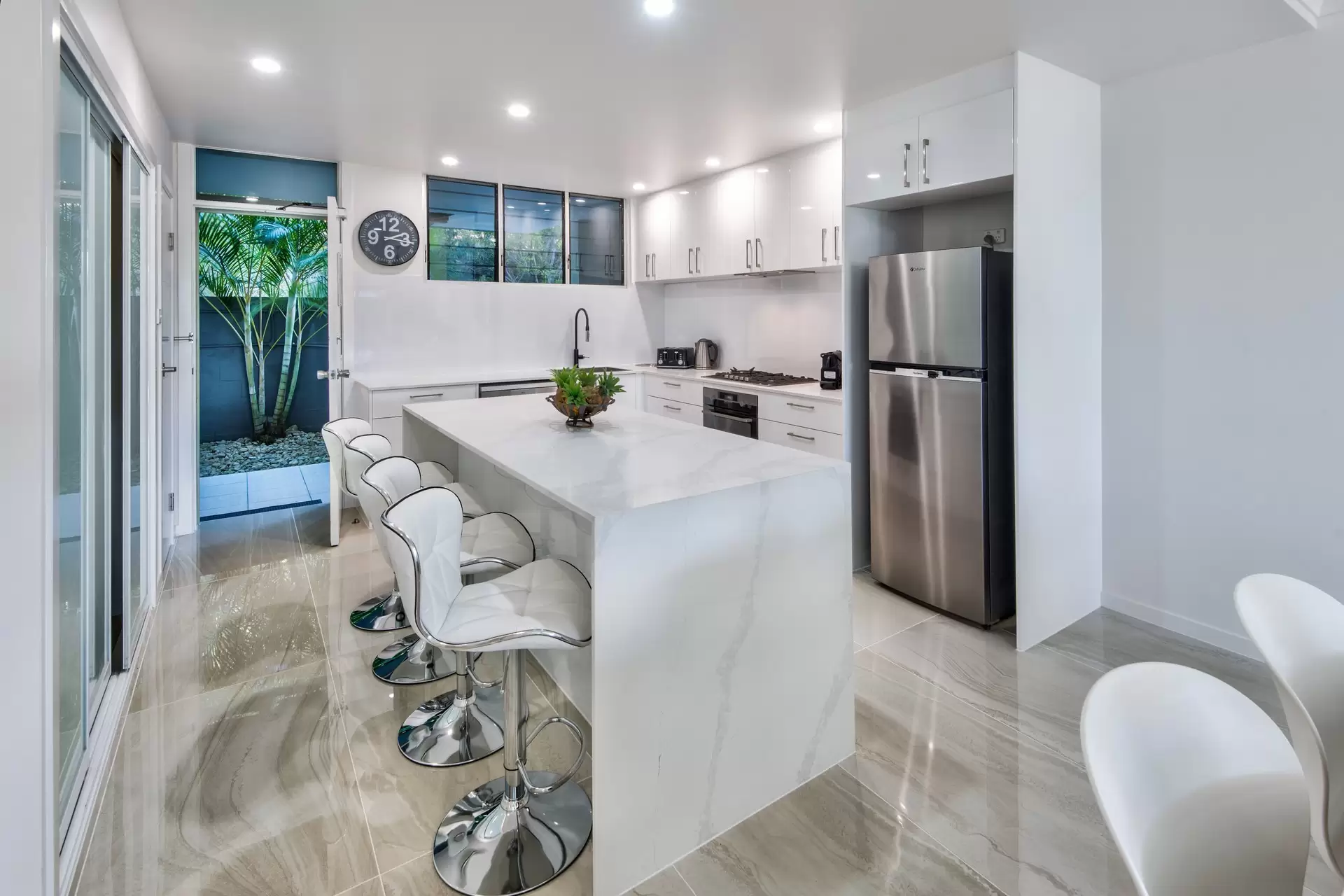 002/16 Resort Drive, Hamilton Island Sold by Queensland Sotheby's International Realty - image 1