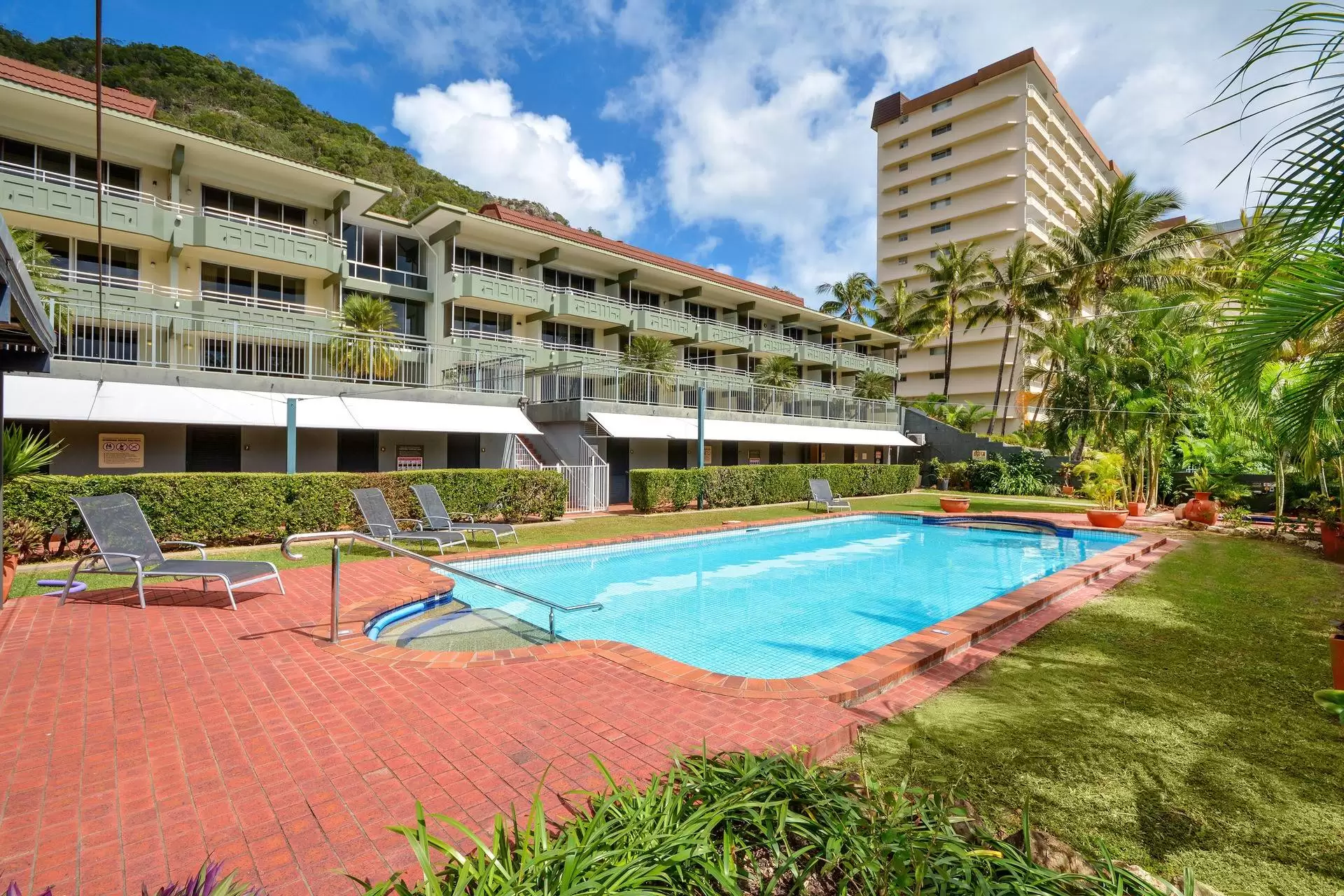 002/16 Resort Drive, Hamilton Island Sold by Queensland Sotheby's International Realty - image 1