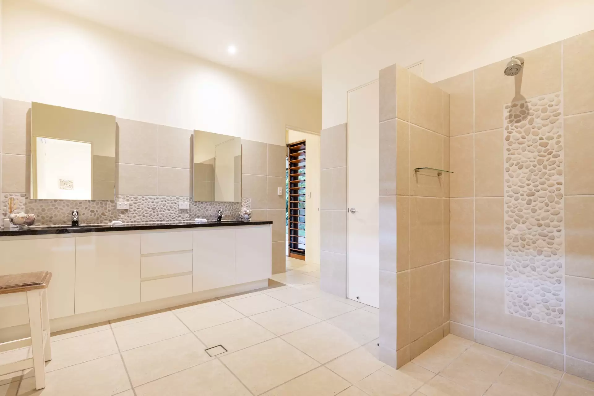 2/14-32 Barrier Street, Port Douglas Sold by Queensland Sotheby's International Realty - image 1