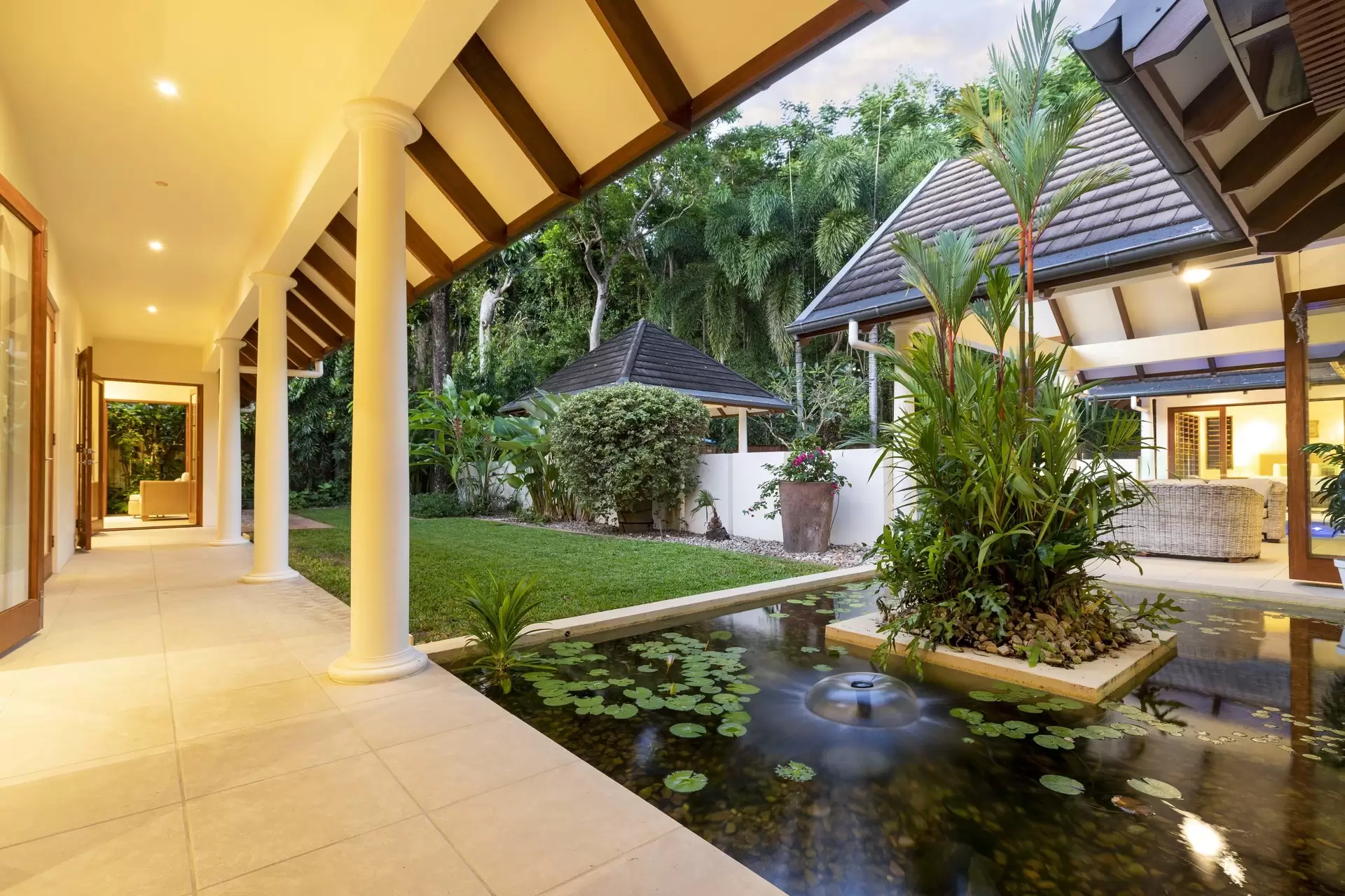 2/14-32 Barrier Street, Port Douglas Sold by Queensland Sotheby's International Realty - image 1
