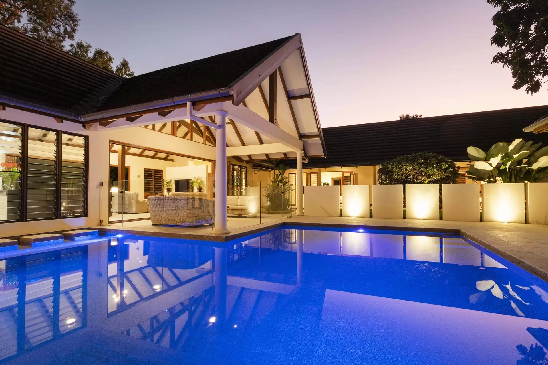 2/14-32 Barrier Street, Port Douglas Sold by Queensland Sotheby's International Realty - image 1