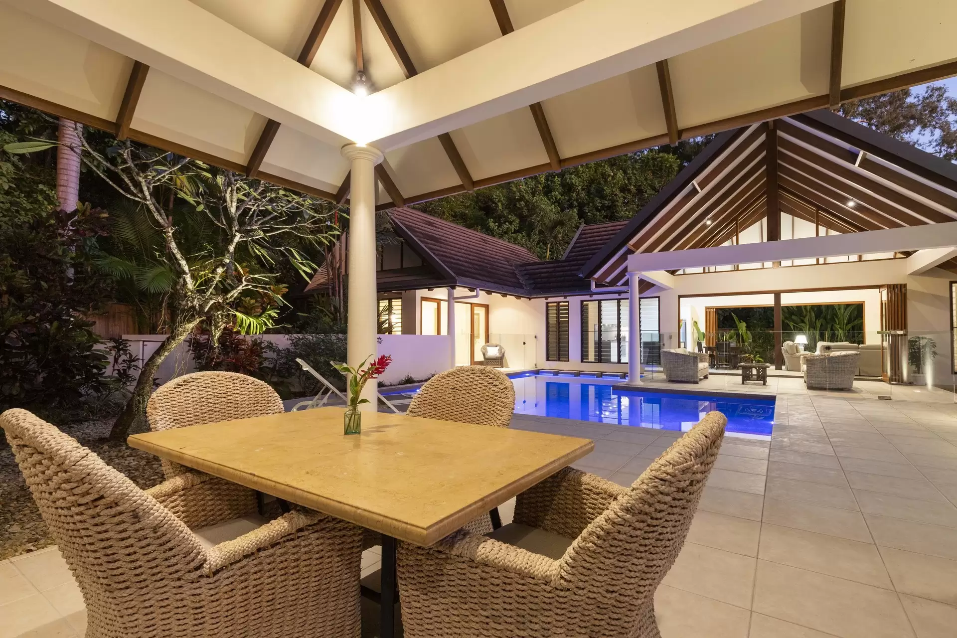 2/14-32 Barrier Street, Port Douglas Sold by Queensland Sotheby's International Realty - image 1